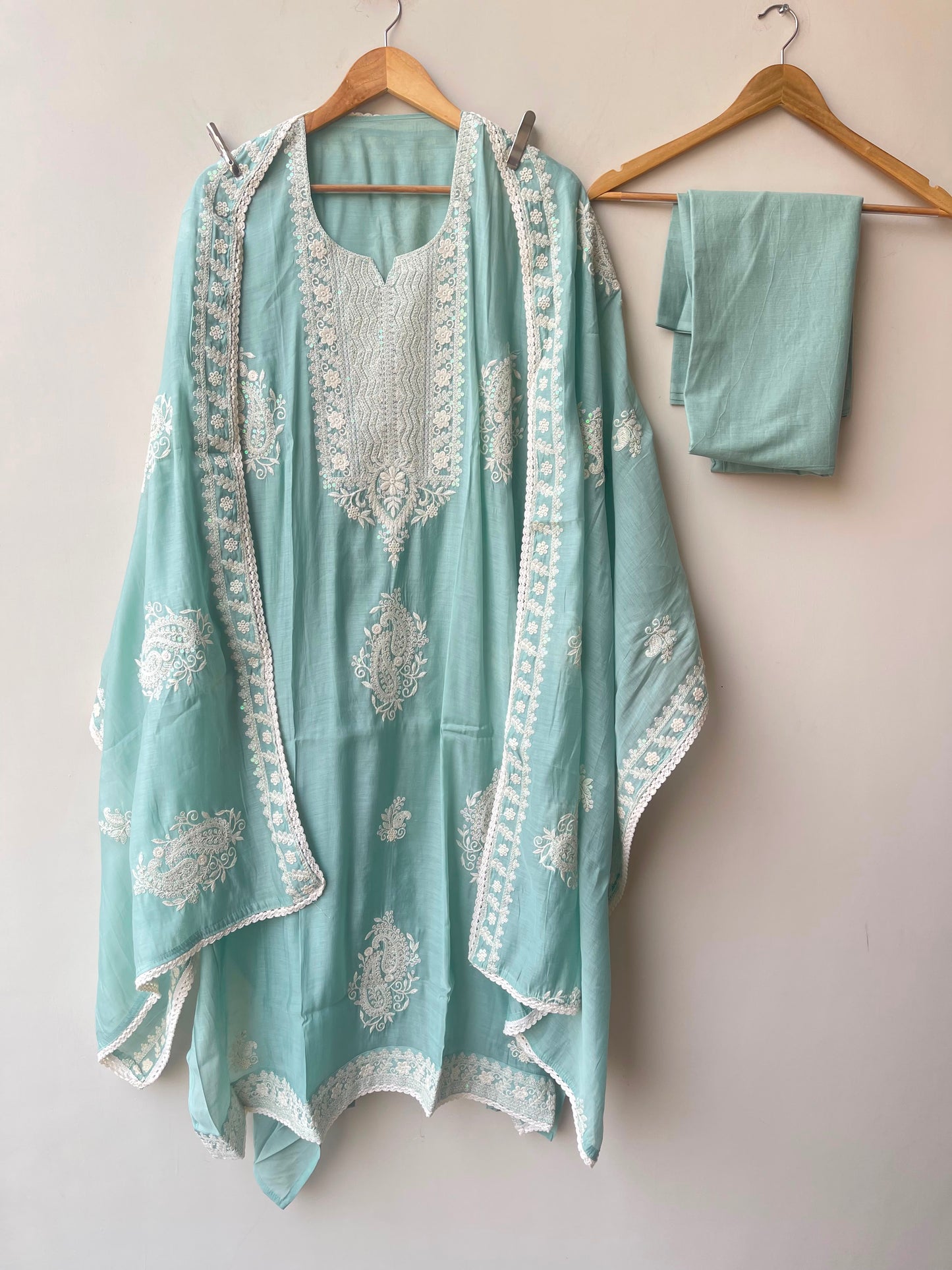 Mul chanderi unstitched ladies suit Rc18975 (c)