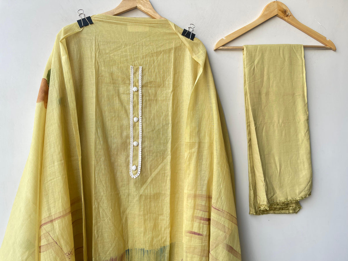 Mul chanderi brush painted unstitched ladies suit