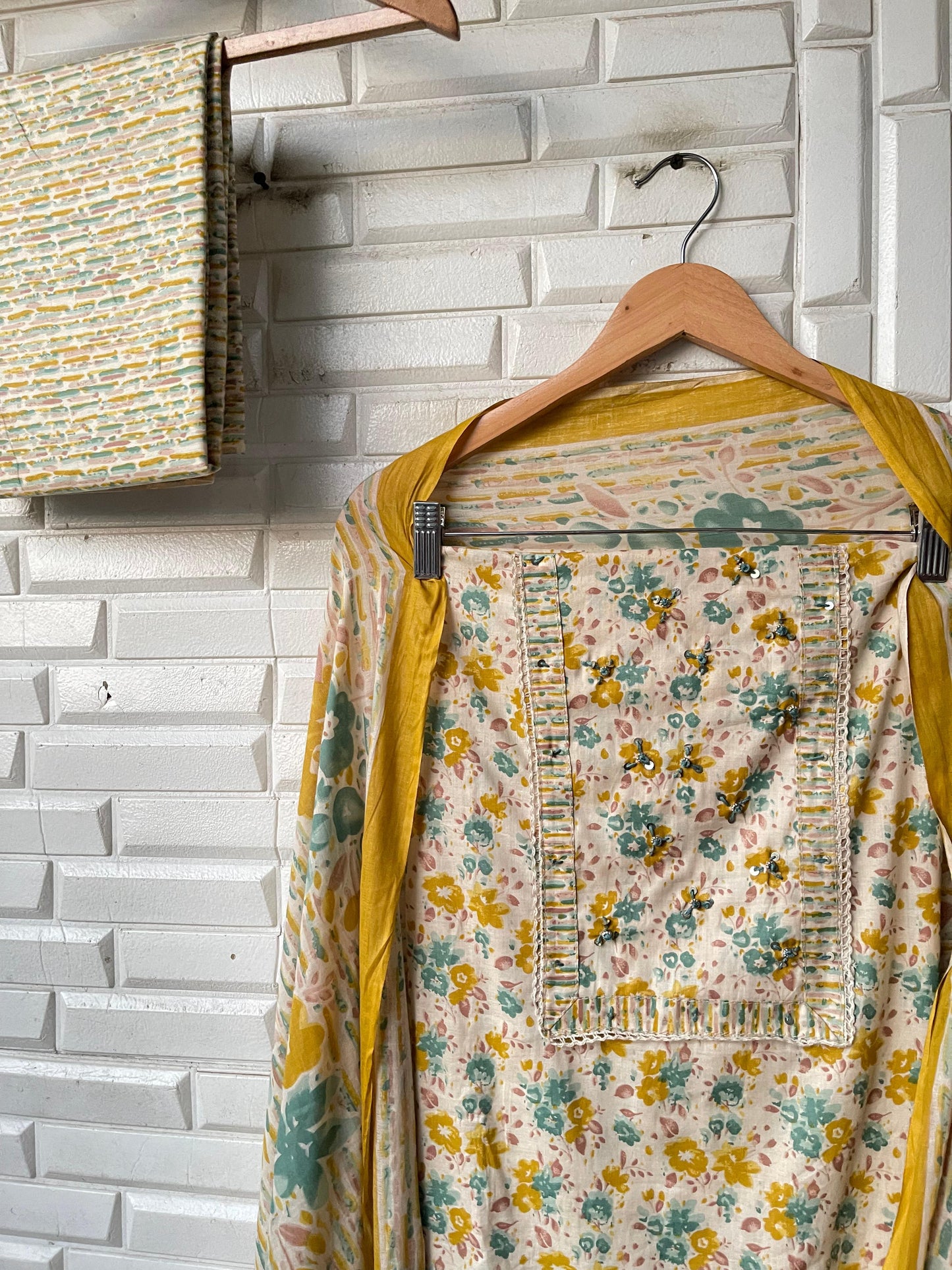 Cotton unstitched ladies suit Rc17221