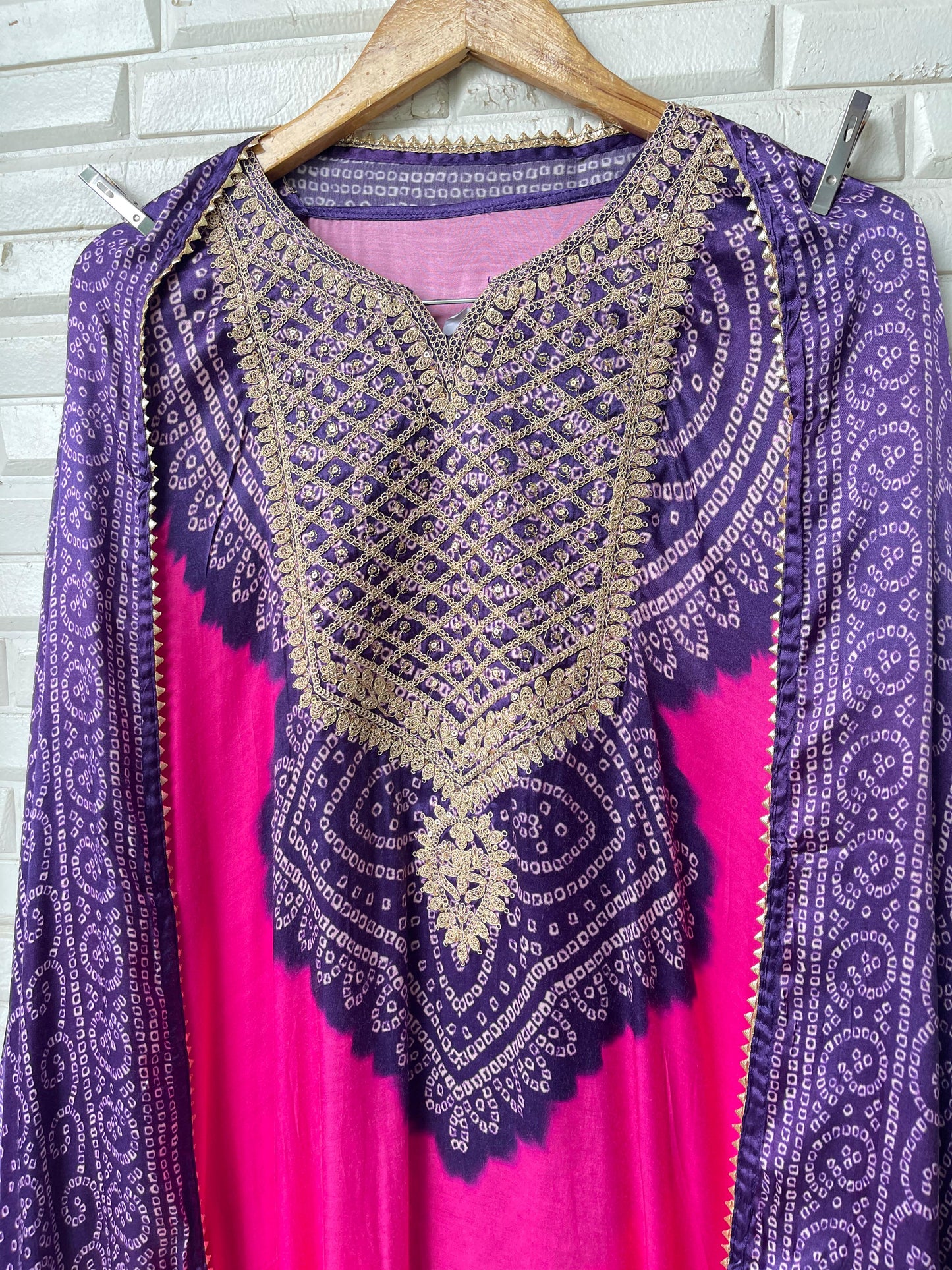 Silk unstitched ladies suit Rc17341