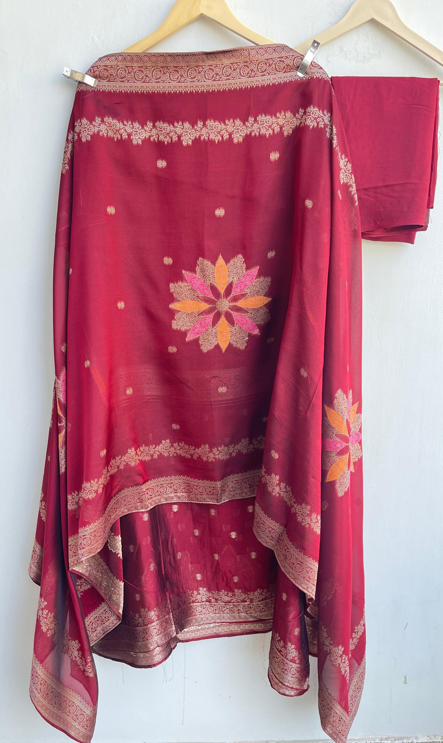 Banarasi silk unstitched ladies suit Rc17878 (c)