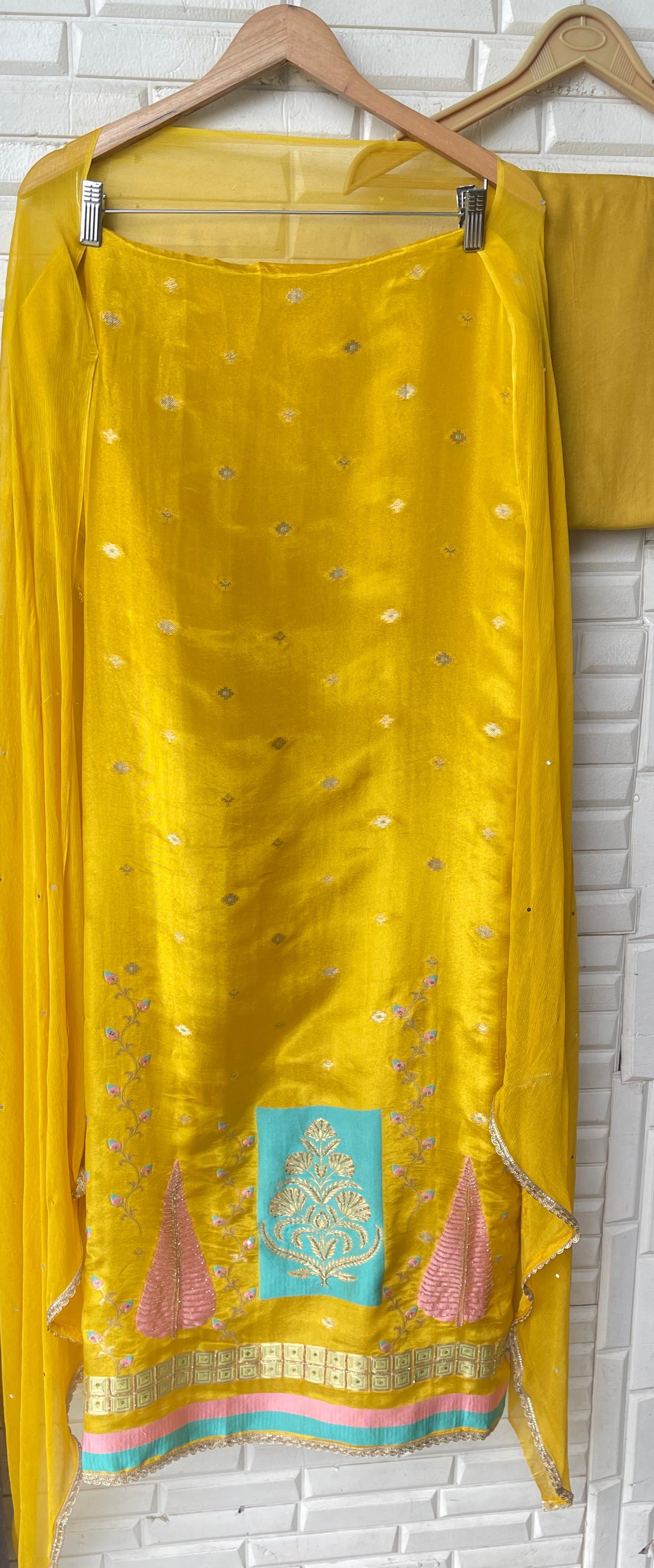 Banarasi shimmer silk unstitched ladies suit Rc17527