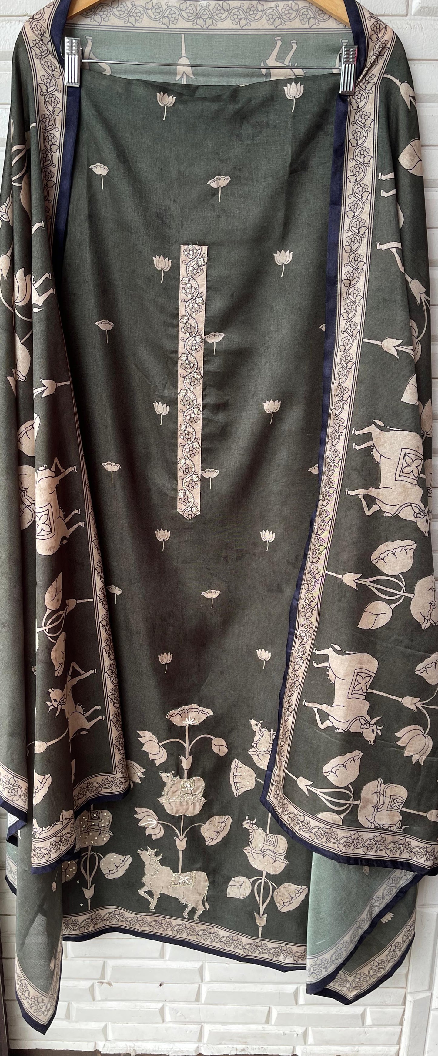 Tasser silk unstitched ladies suit Rc17575