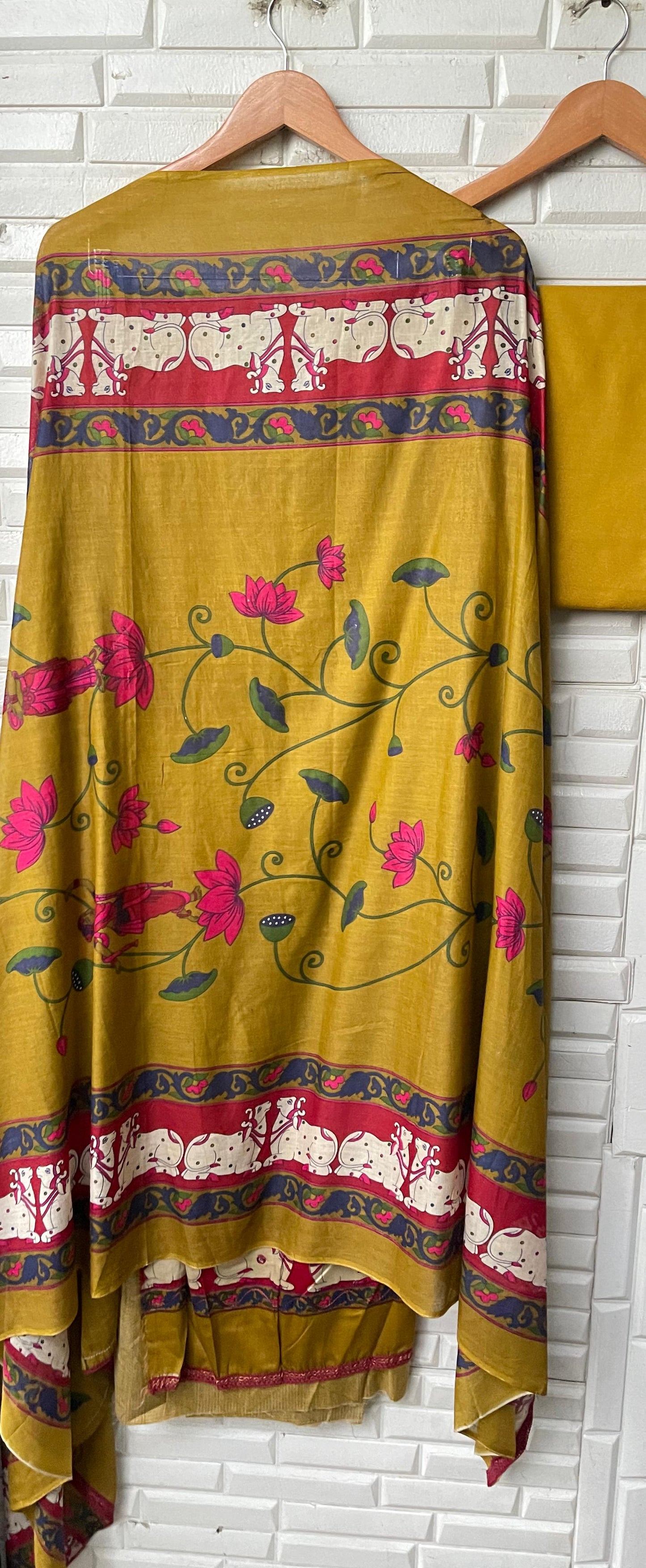 Cotton printed unstitched ladies suit Rc17462 (b)