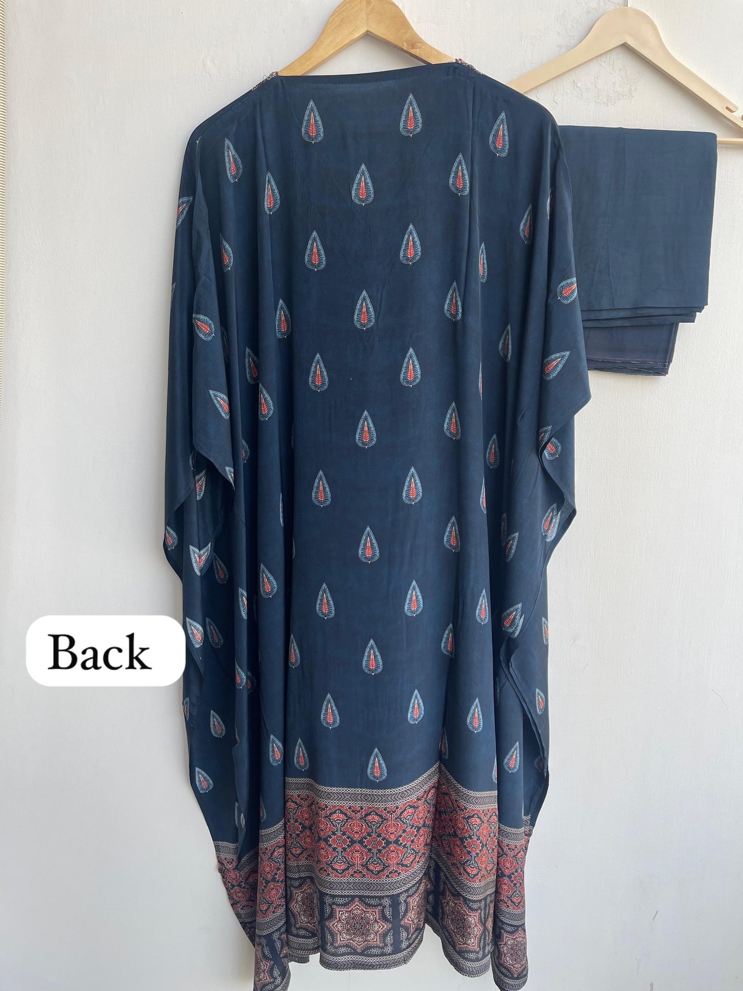 Pure crepe satin unstitched ladies suit Rc17867