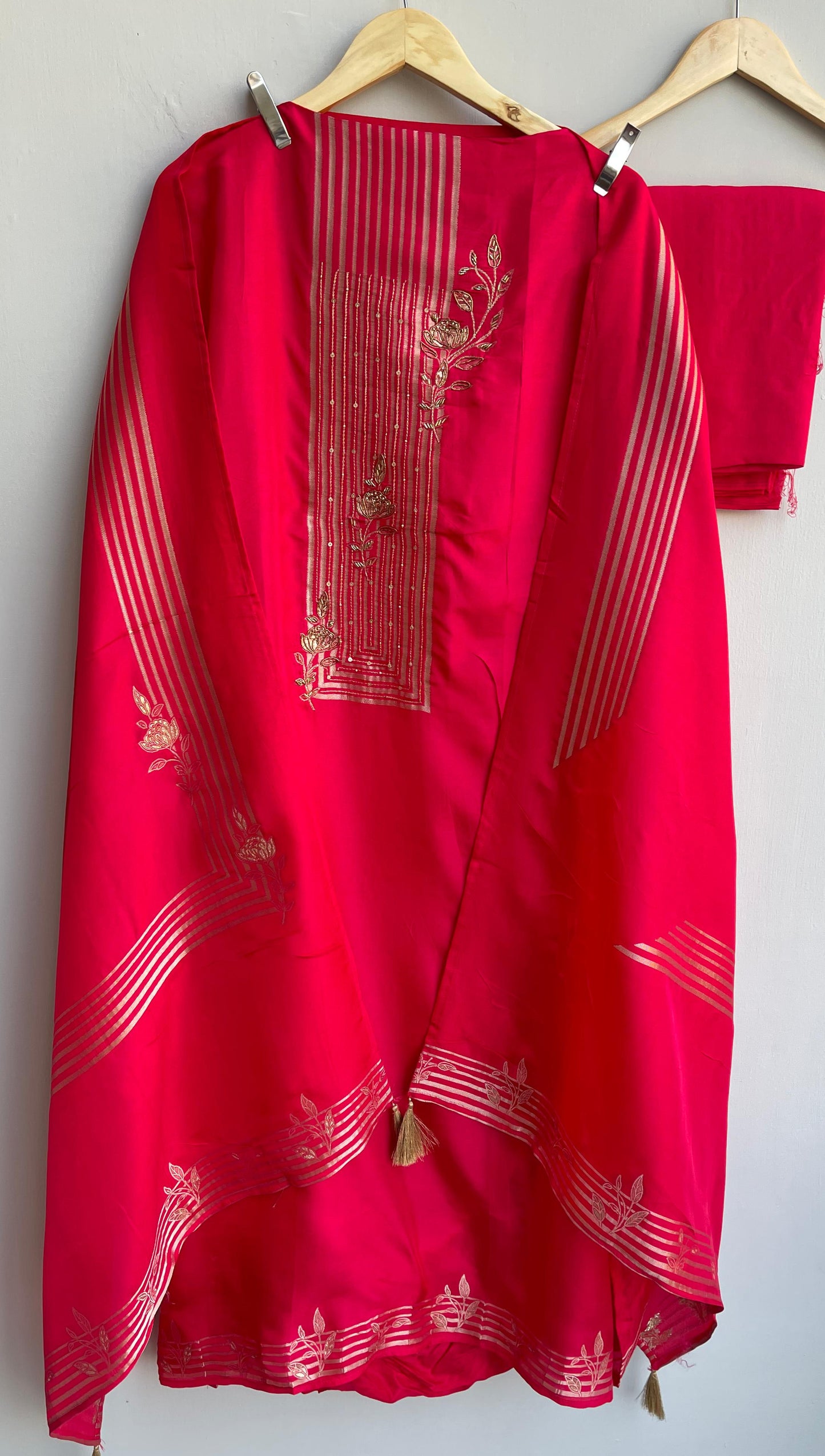 Banarasi tassar silk unstitched ladies suit Rc17905 (c)
