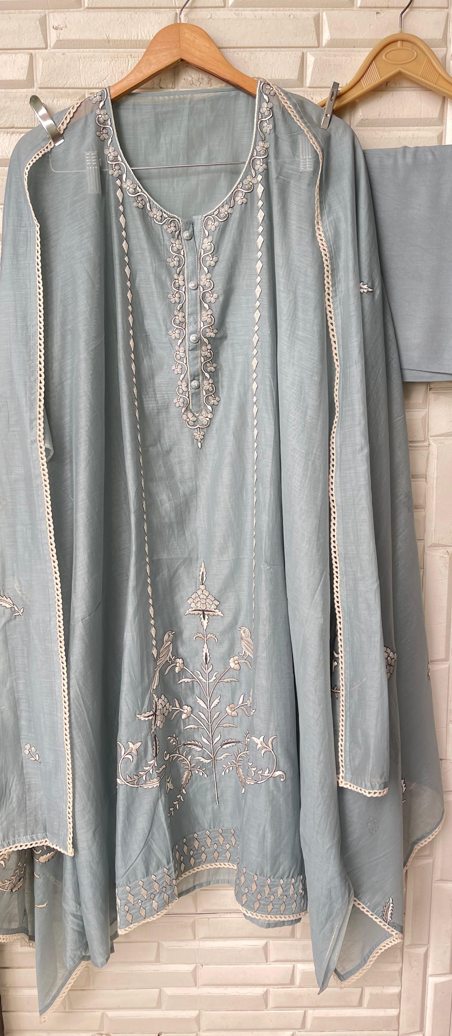 Mul chanderi unstitched ladies suit Rc17331