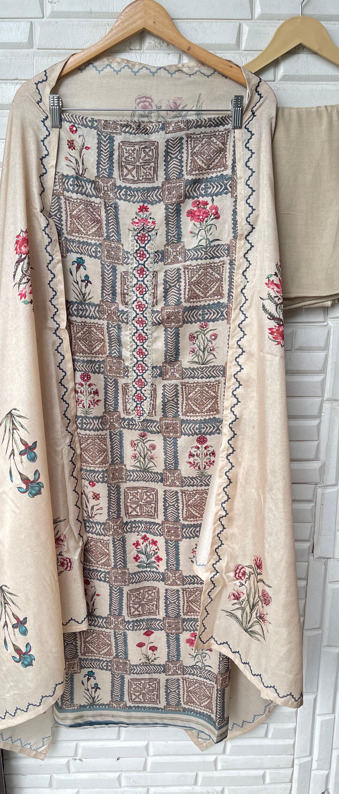 Tasser silk unstitched ladies suit Rc17546