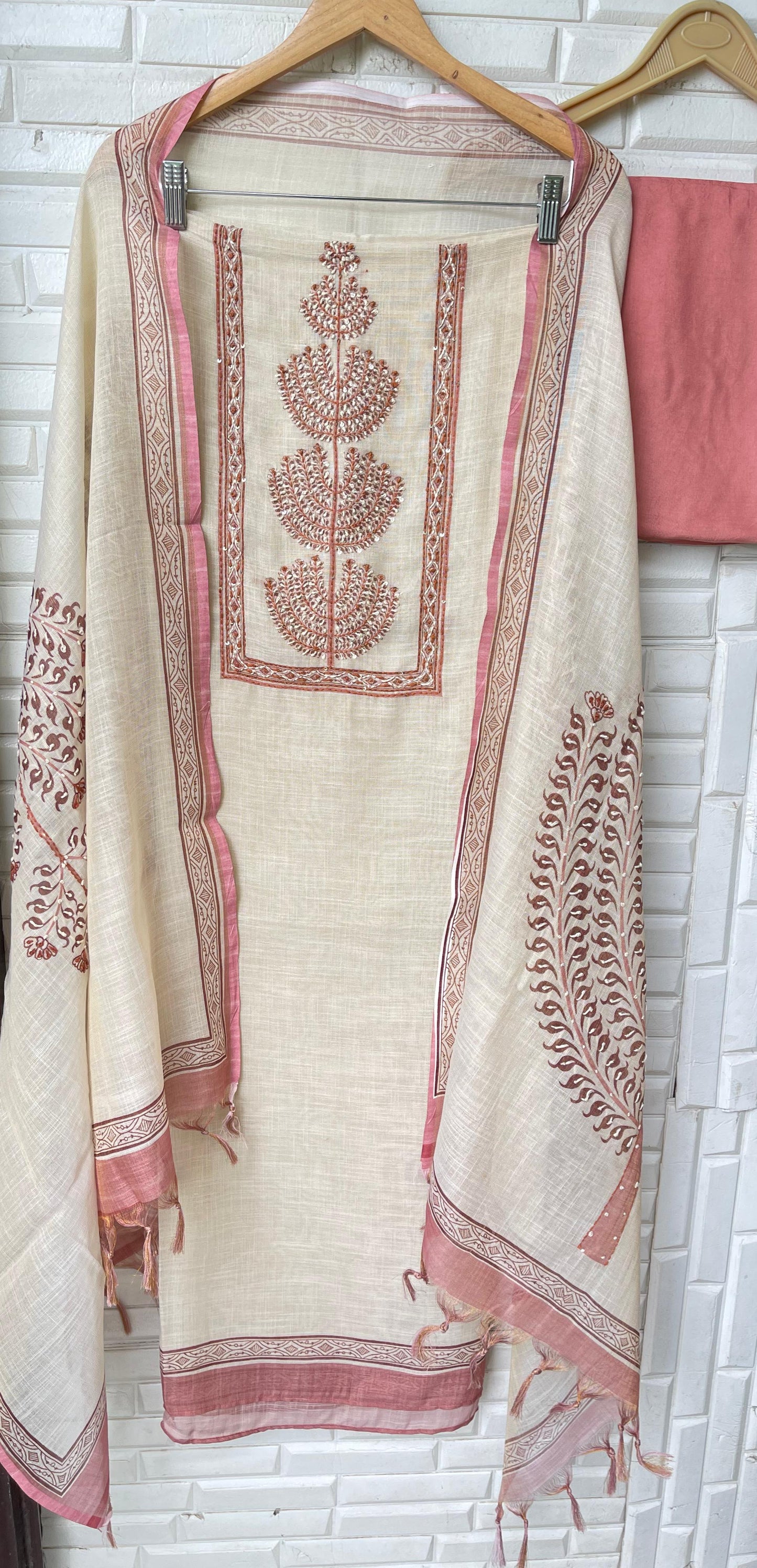 Linen unstitched ladies suit Rc17331