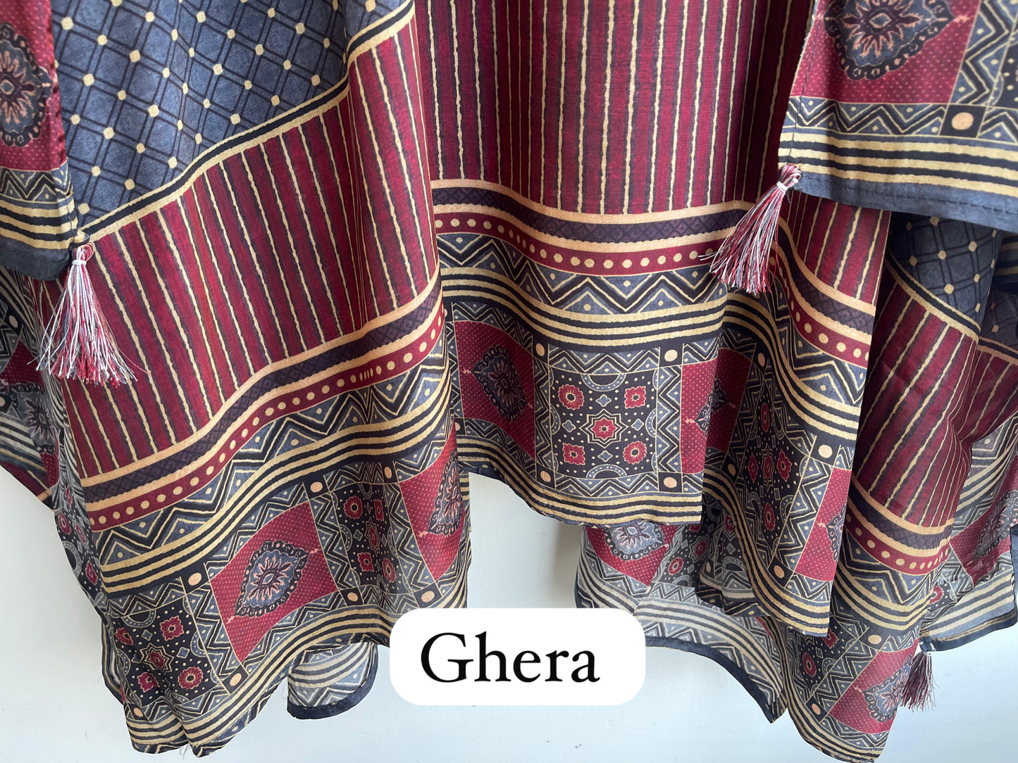 Crape satin unstitched ladies suit Rc17868