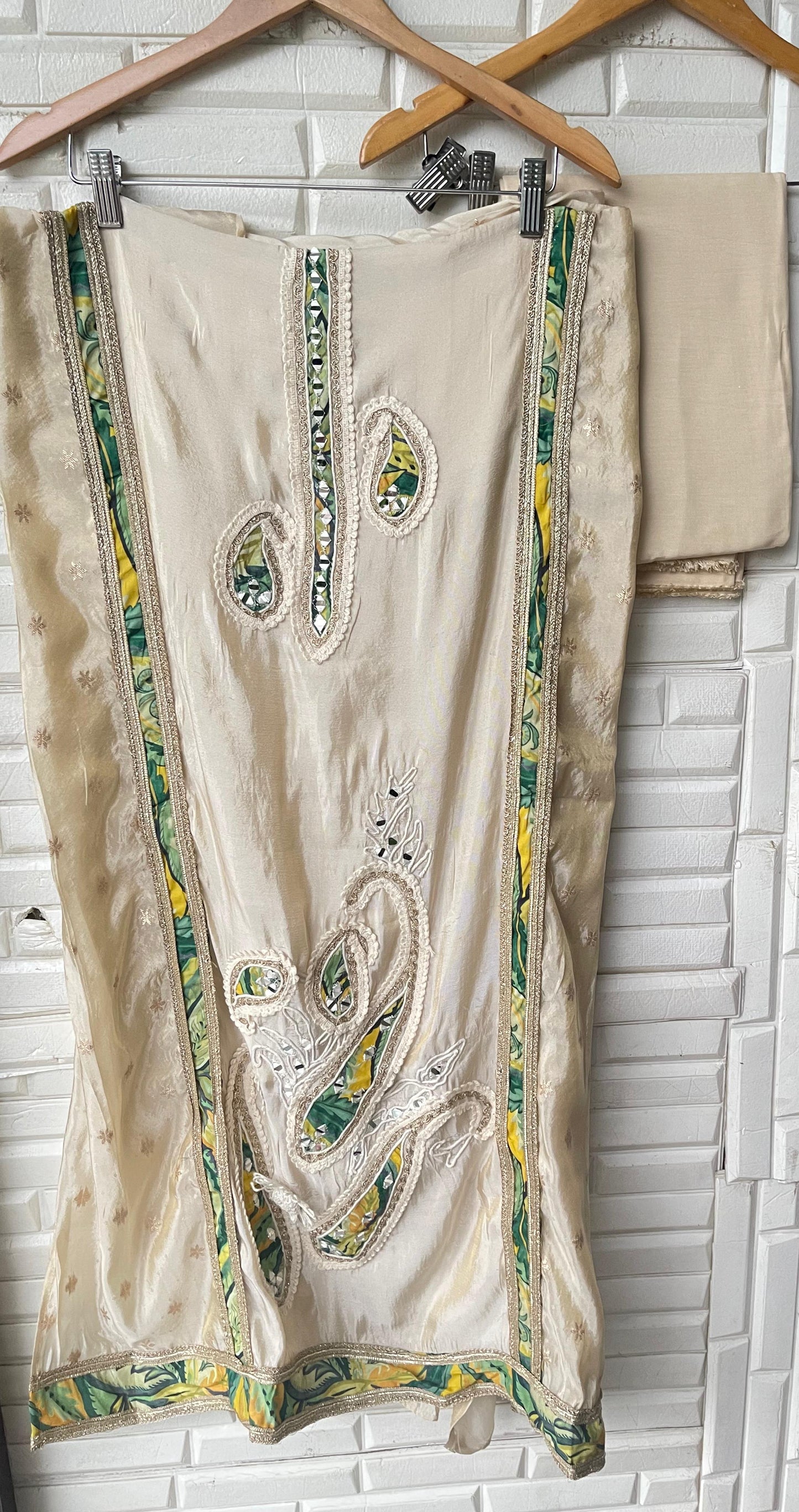 Banarasi shimmer silk unstitched ladies suit Rc17674(b)