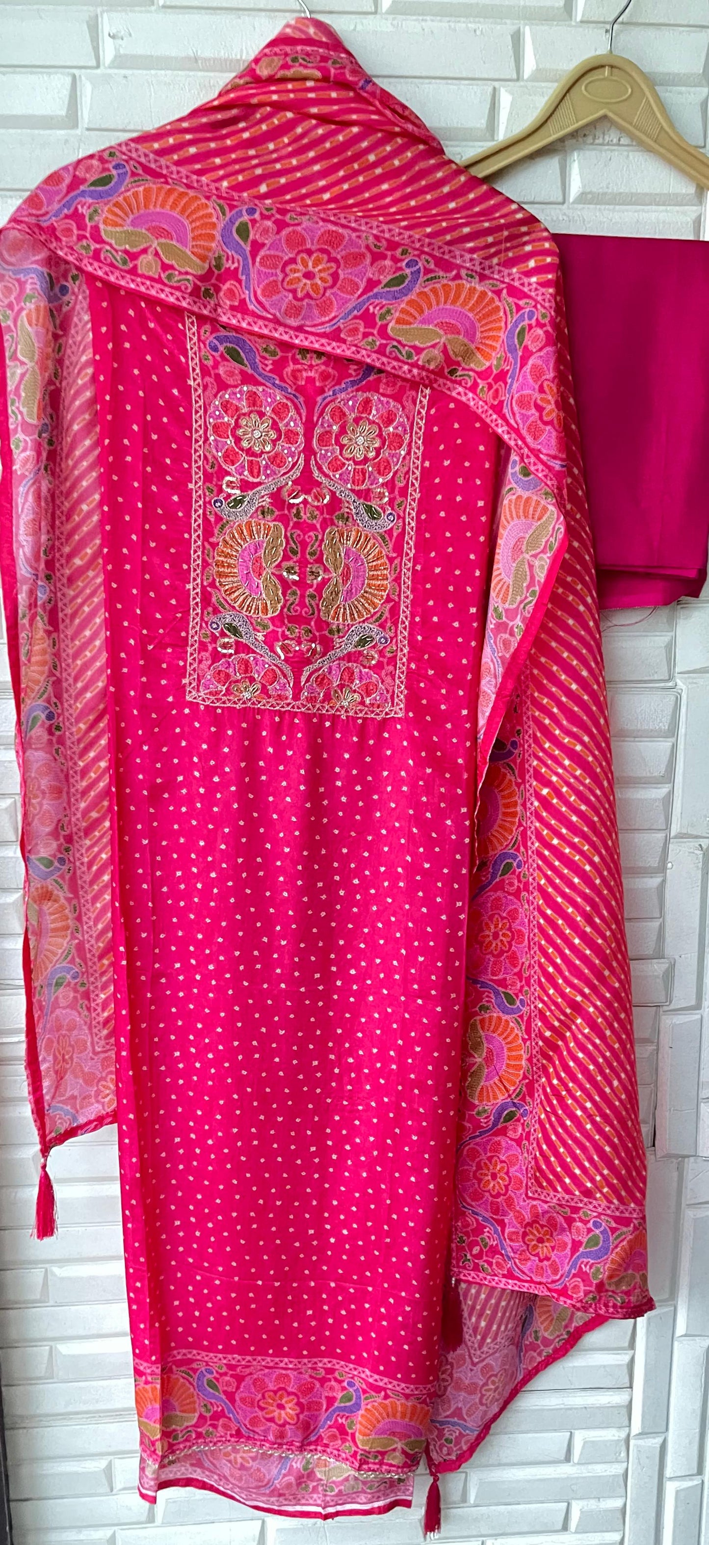 Pure silk unstitched ladies suit Rc17616