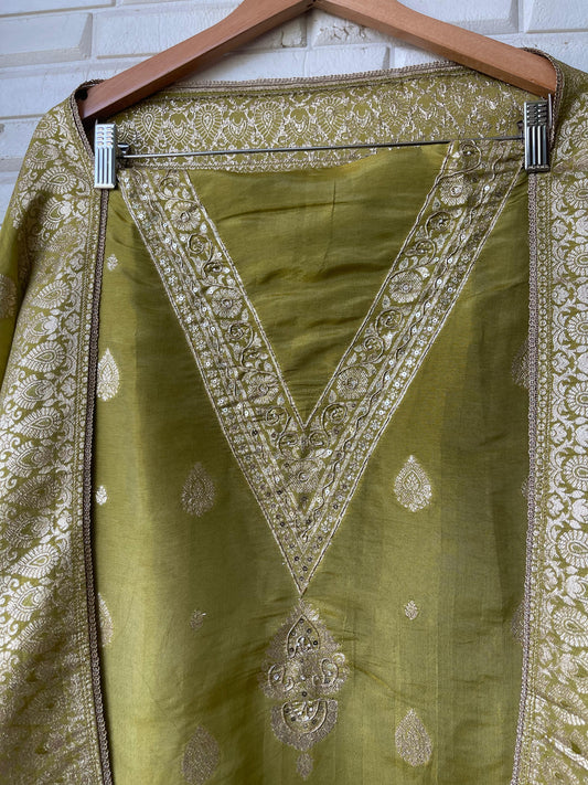 Banarasi shimmer silk unstitched ladies suit Rc17749 (a)