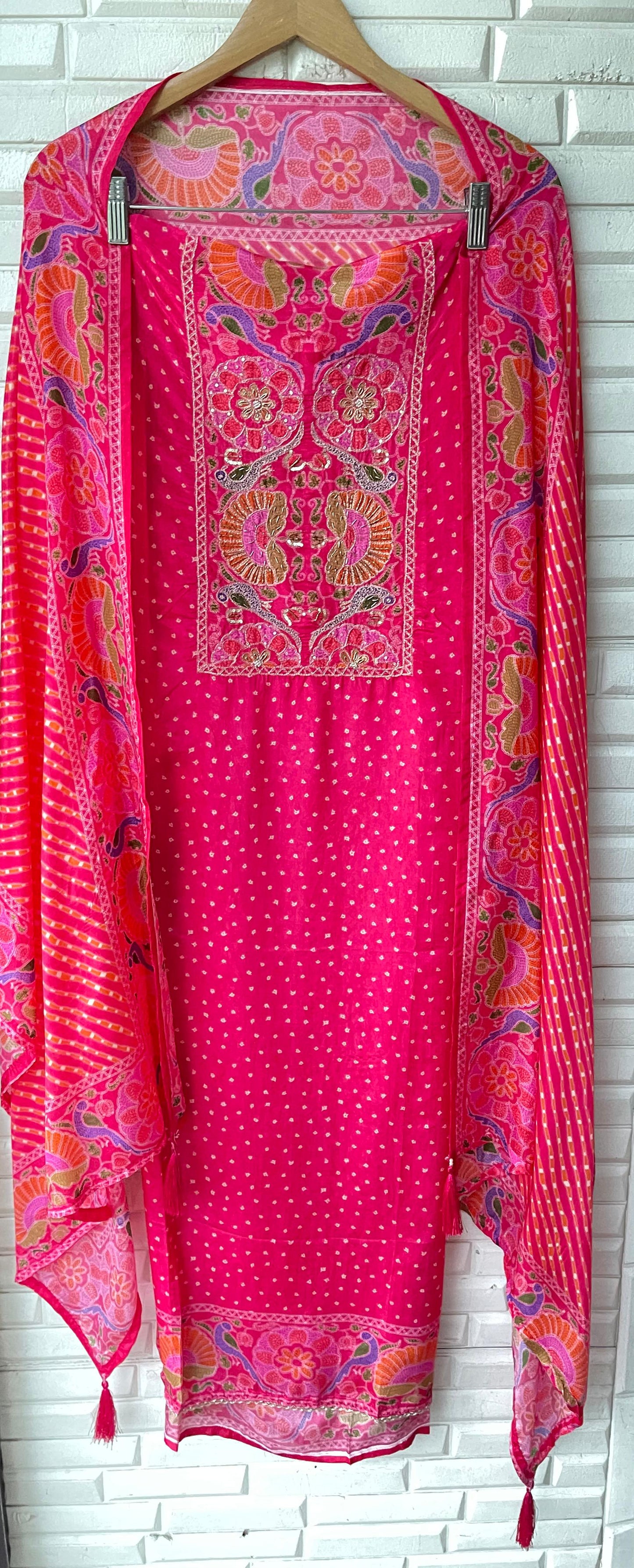 Pure silk unstitched ladies suit Rc17616