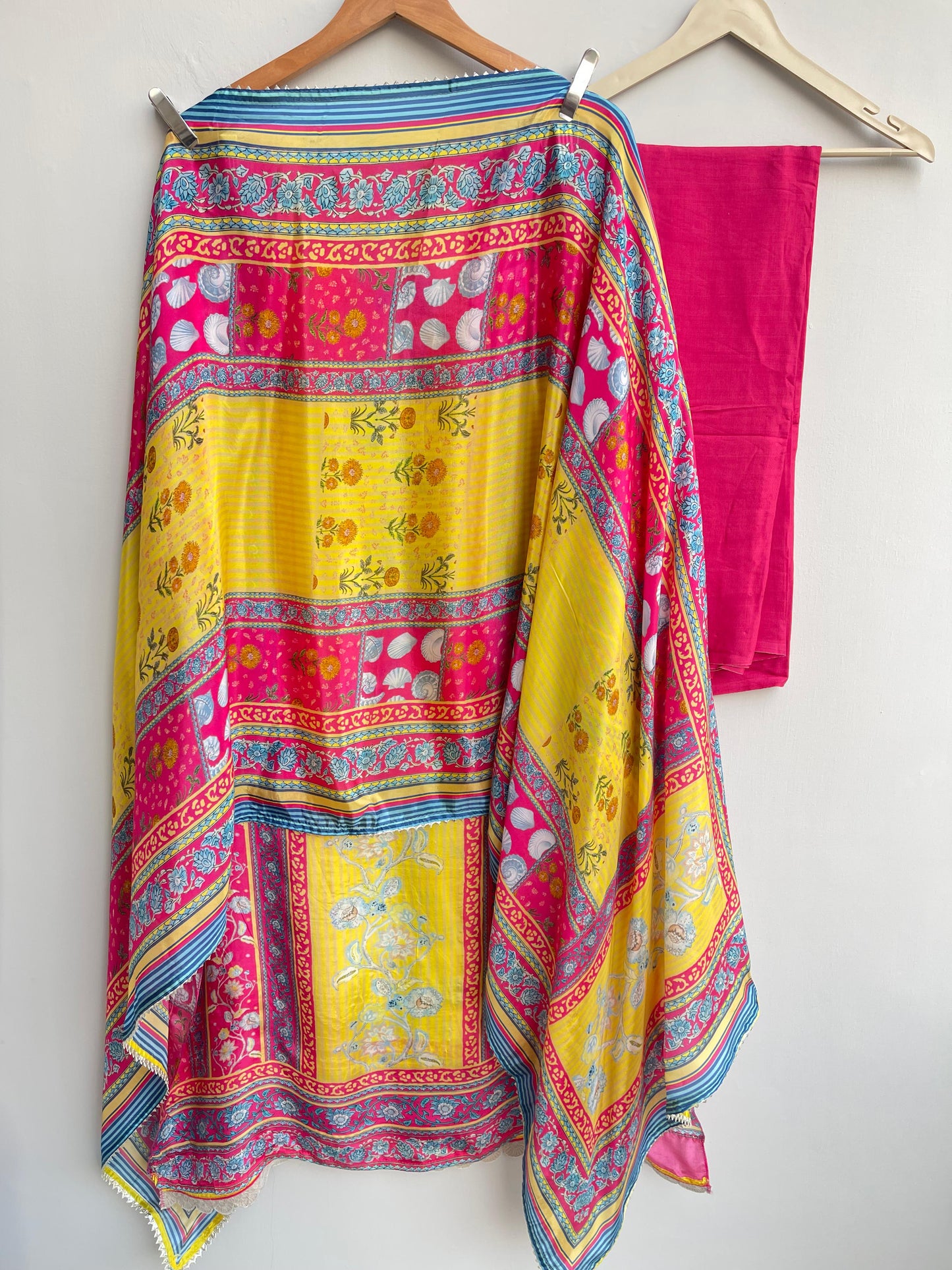 Satin crepe unstitched ladies suit Rc17939