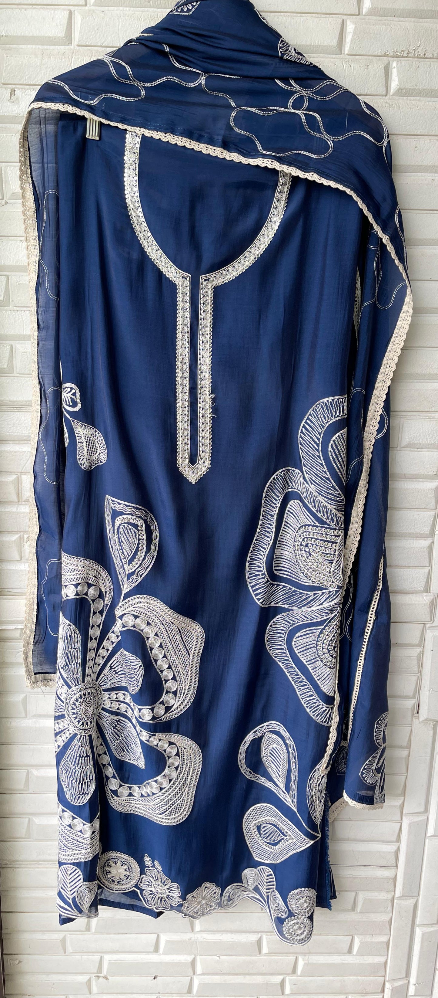 Mul chanderi unstitched ladies suit Rc17665
