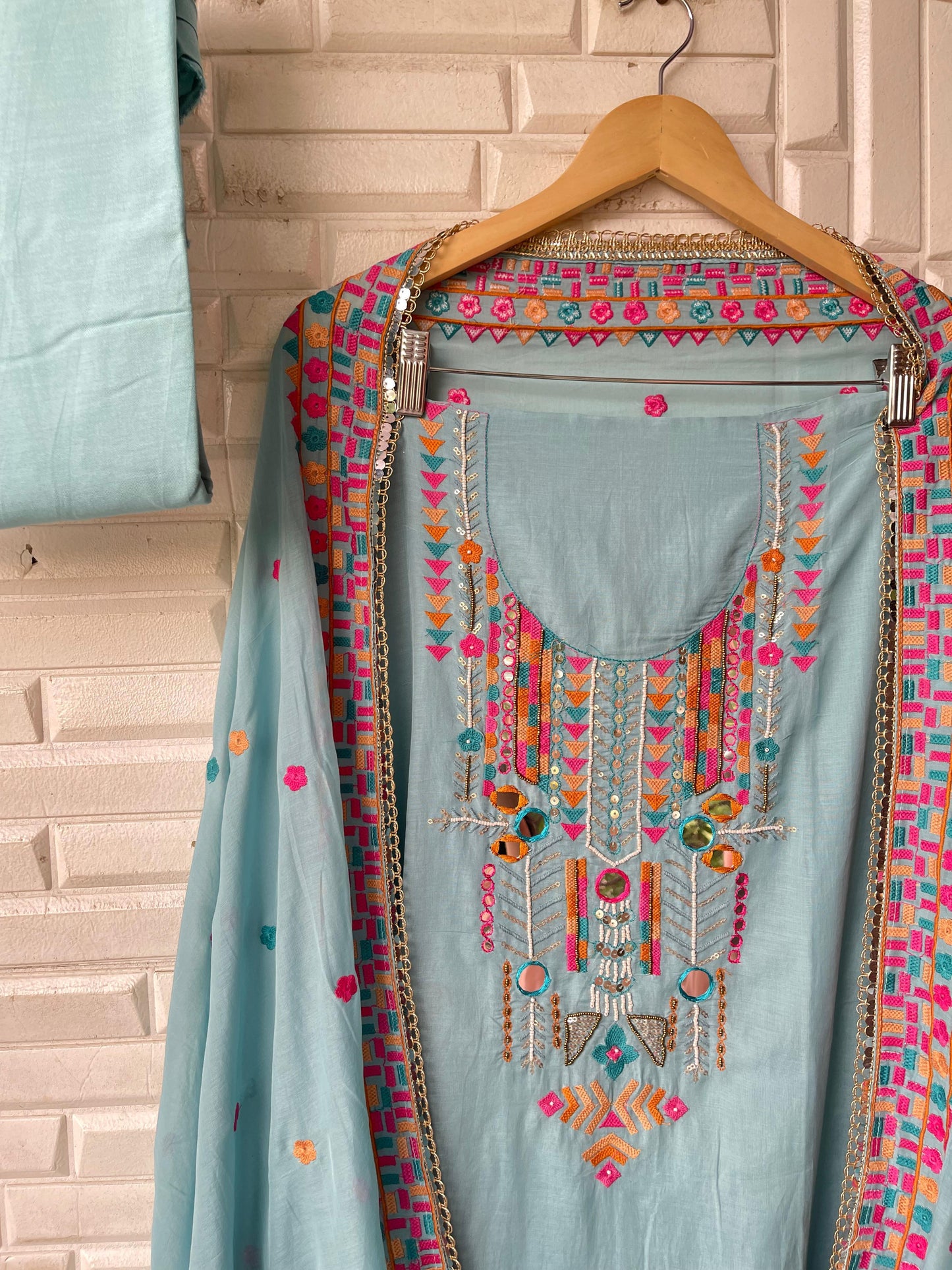 Mul chanderi unstitched ladies suit Rc17140 (c)