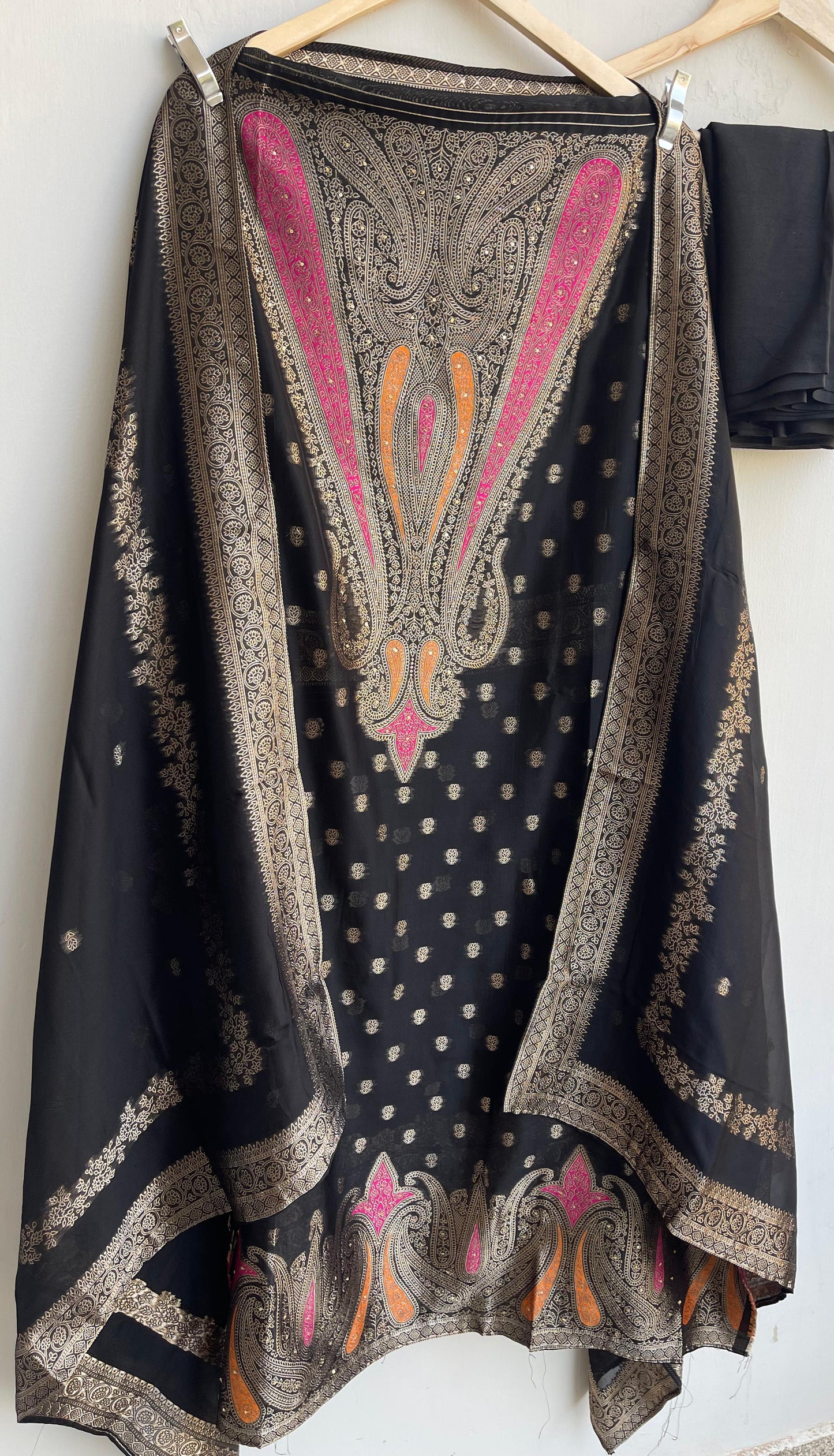 Banarasi silk unstitched ladies suit Rc17878 (d)