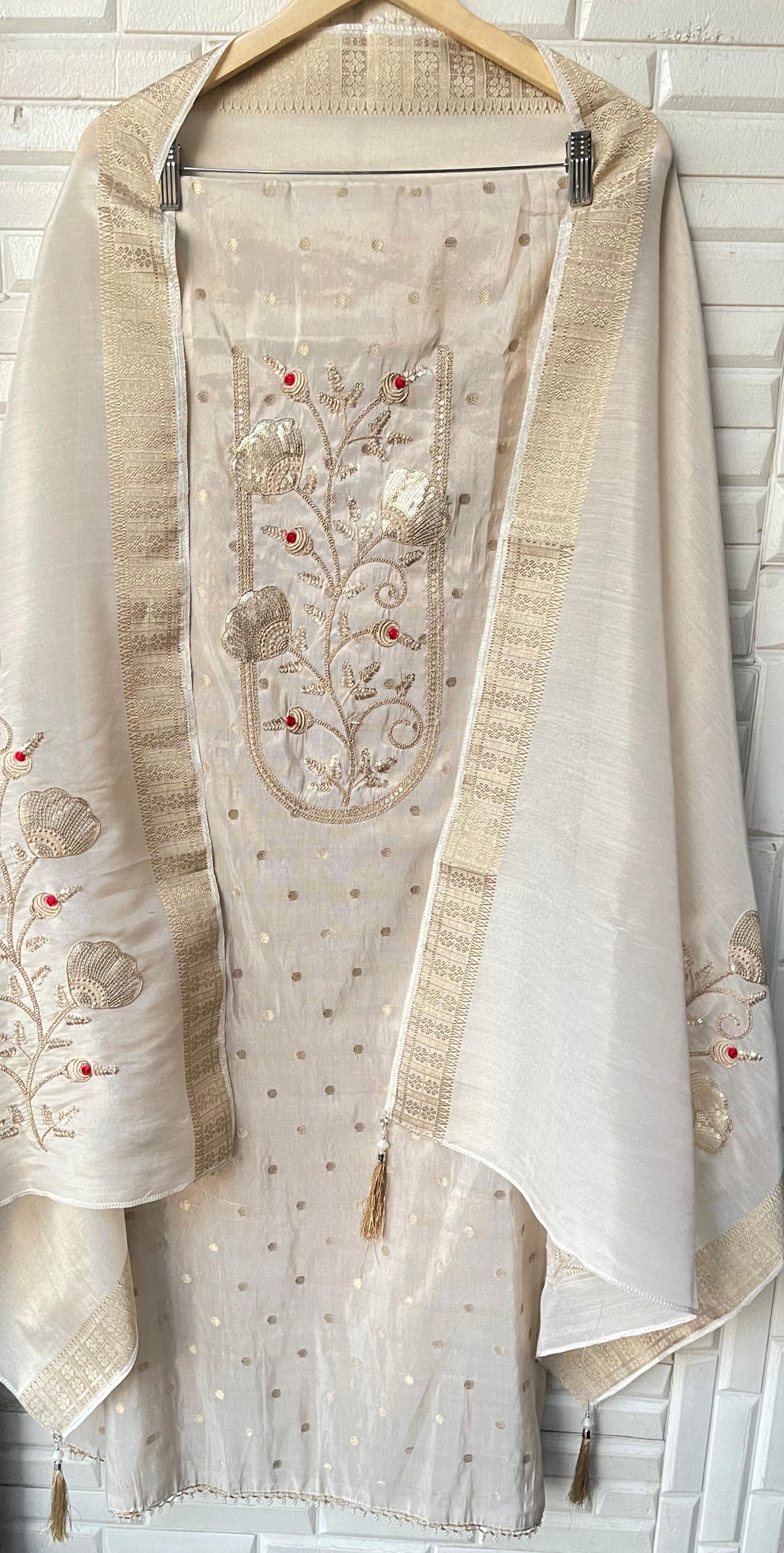 Shimmer silk unstitched ladies suit Rc17588