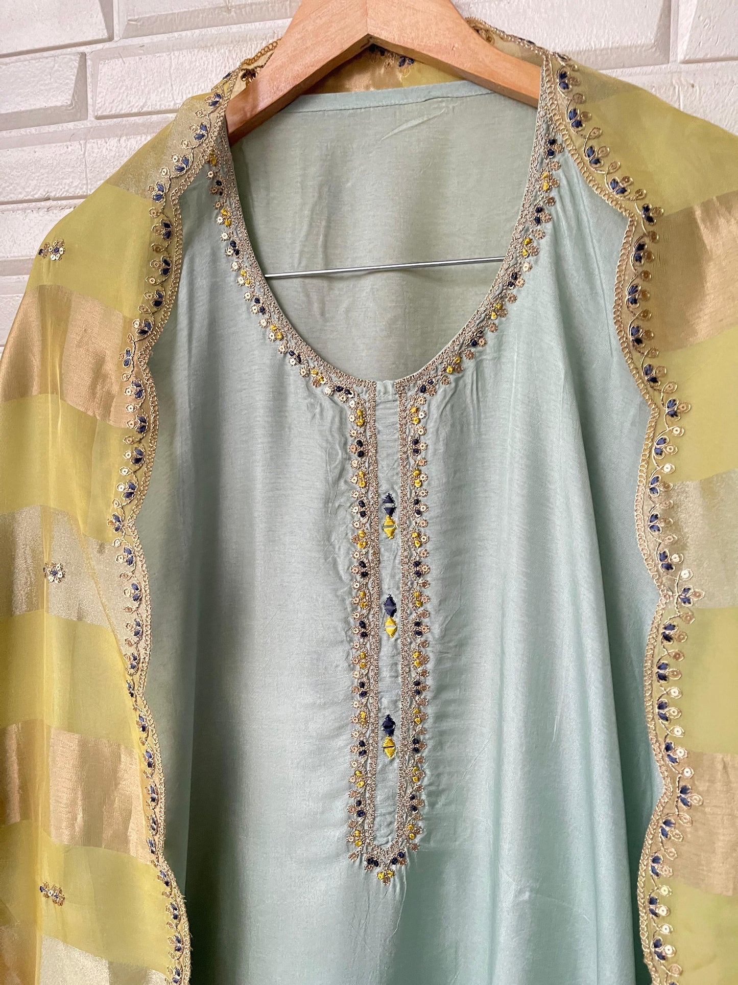 Silk Unstitched Ladies Suit Rc 16161