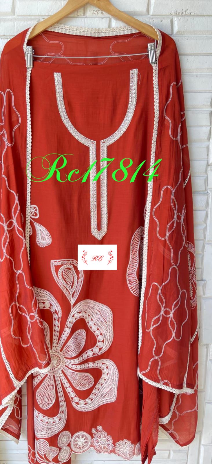 Mul chanderi unstitched ladies suit Rc17814