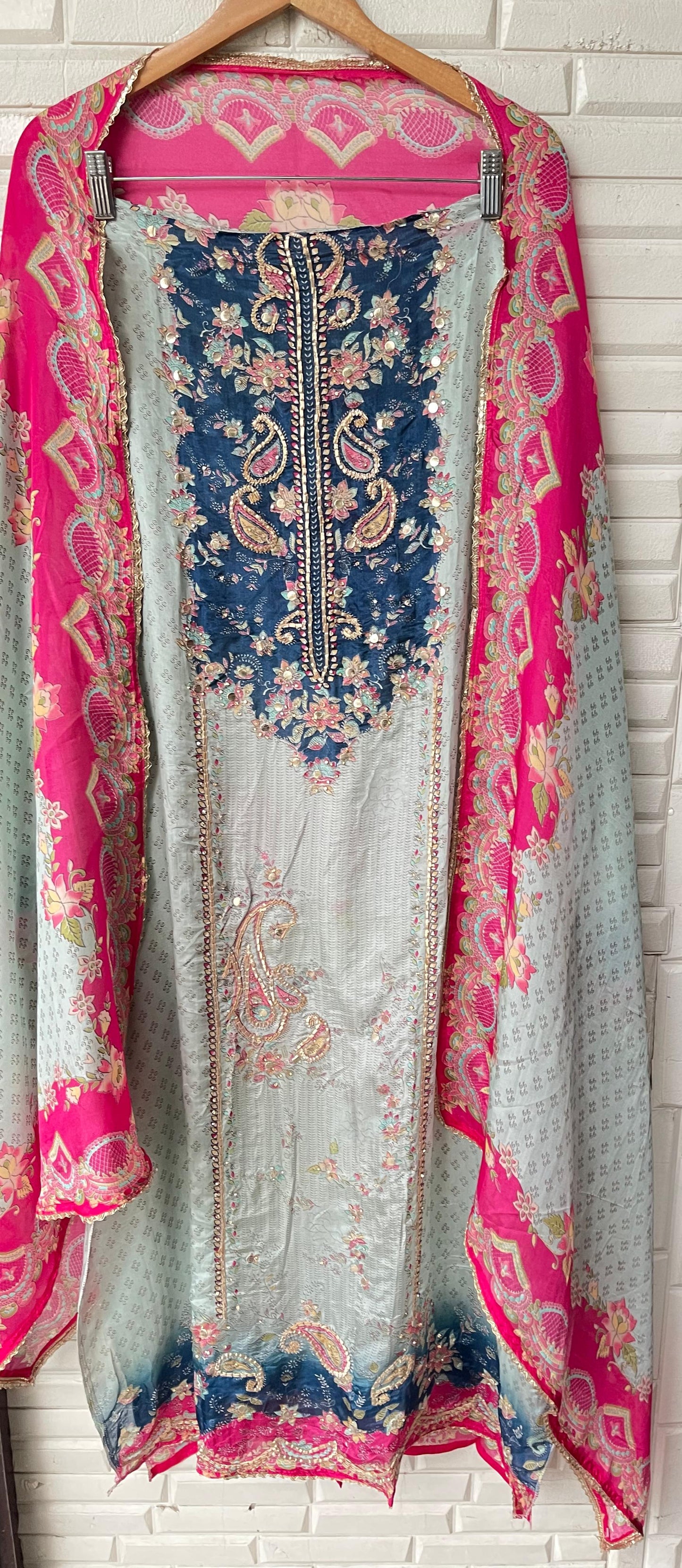 Satin crepe unstitched ladies suit Rc17687