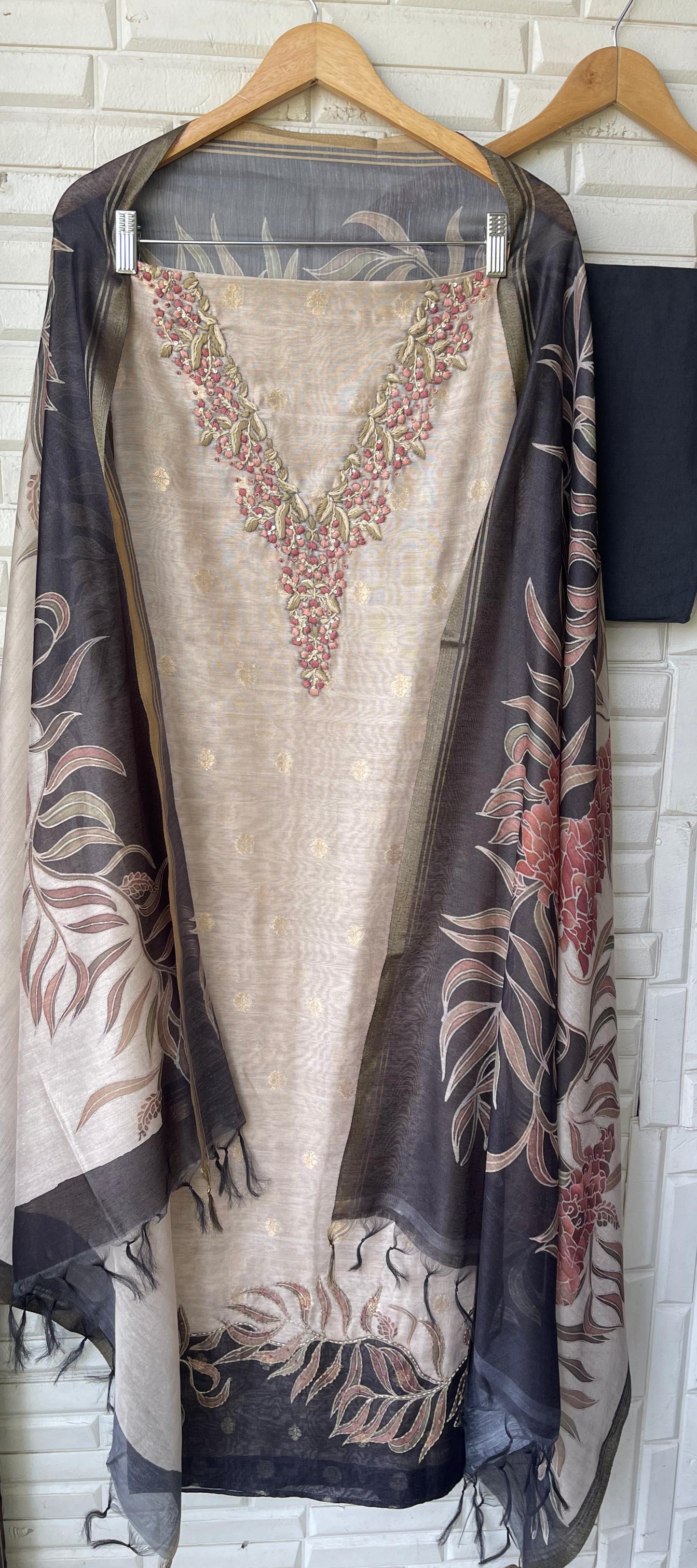 Banarasi soft linen silk unstitched ladies suit Rc17795