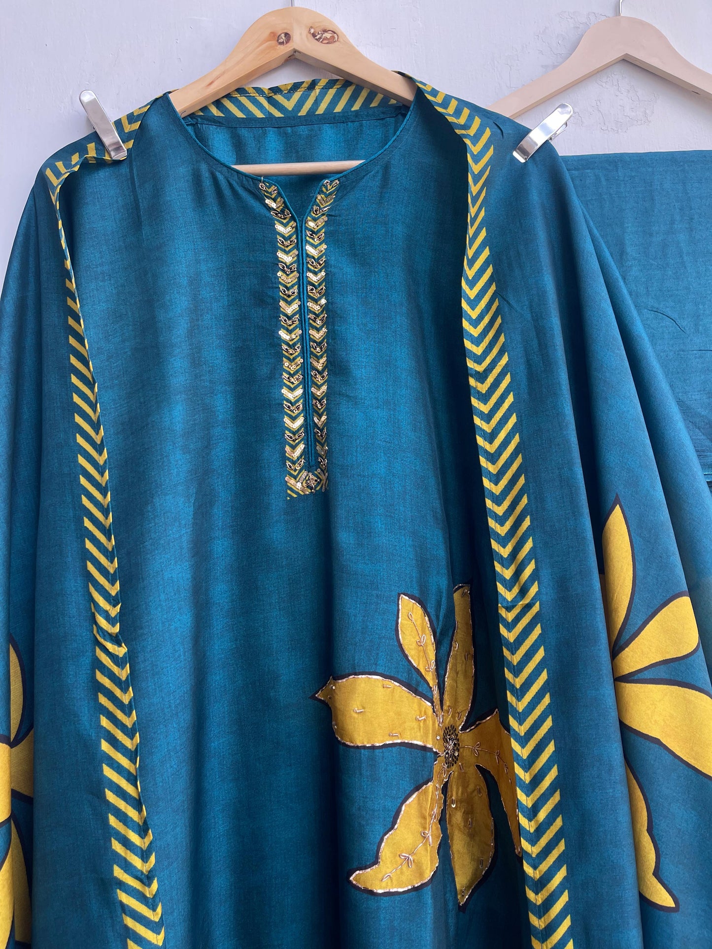 Tassar silk unstitched ladies suit Rc17875