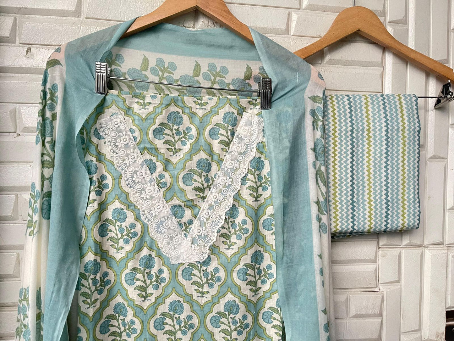 Cotton Printed Unstitched Ladies Suit Rc17398(b)