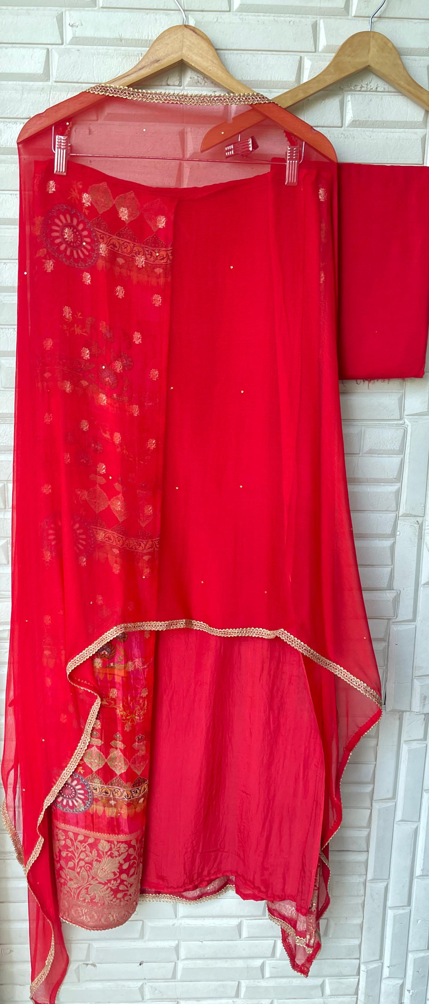 Banarasi silk unstitched ladies suit Rc17719