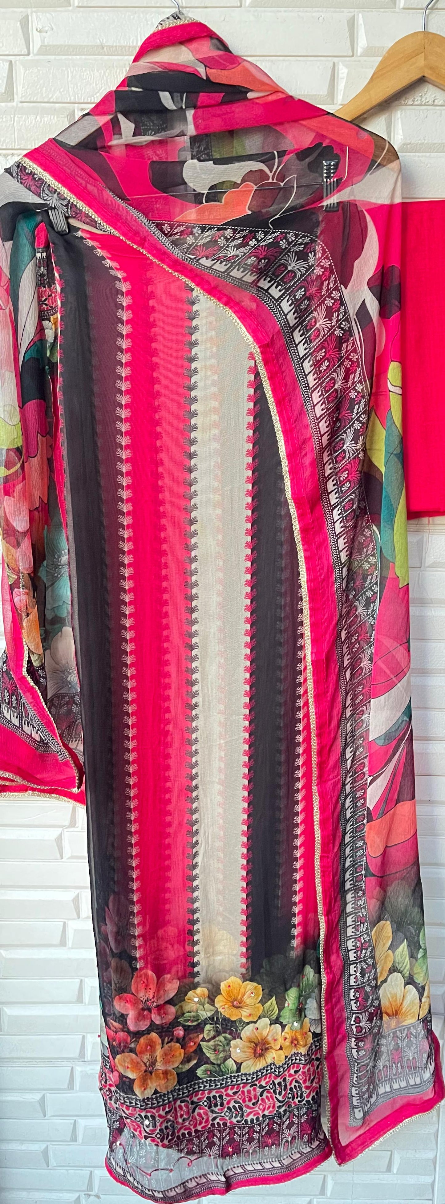 Muslin burberry printed unstitched ladies suit Rc17591