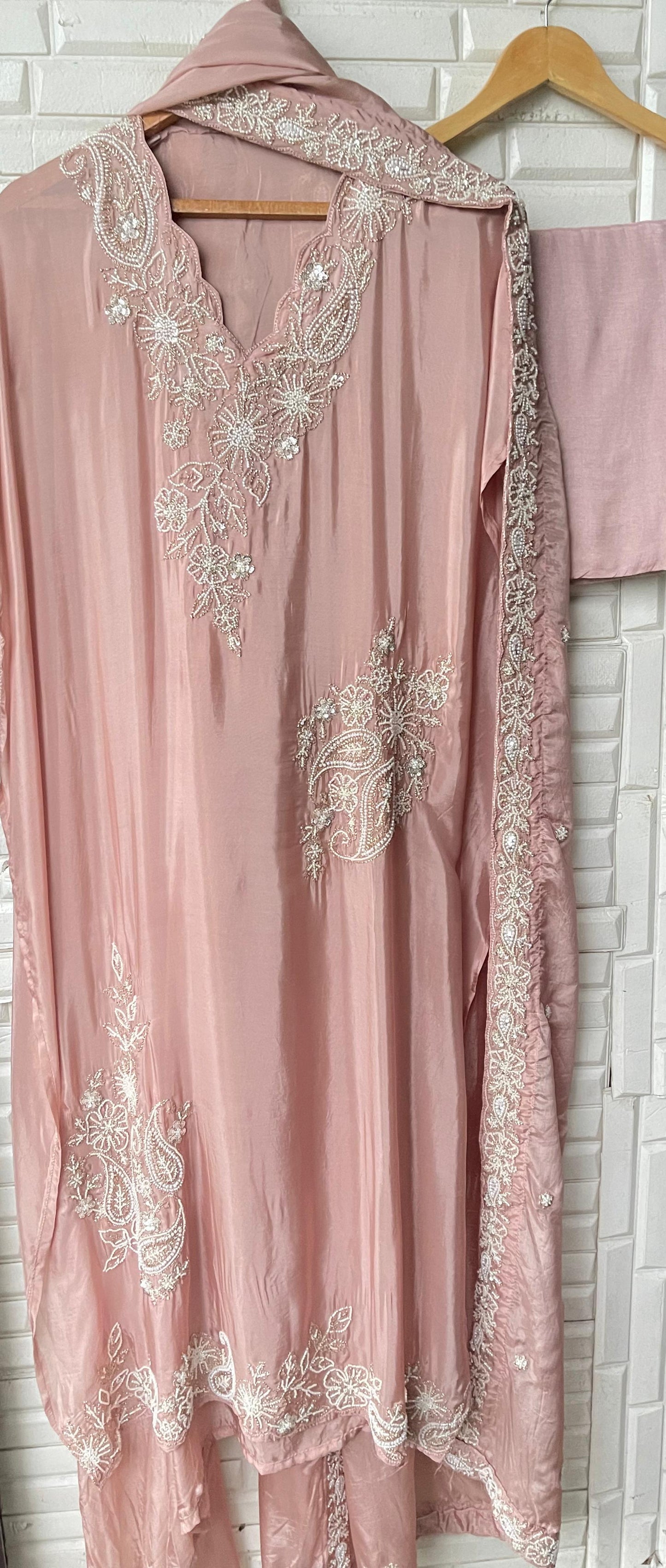 Muslin silk unstitched ladies suit Rc17620