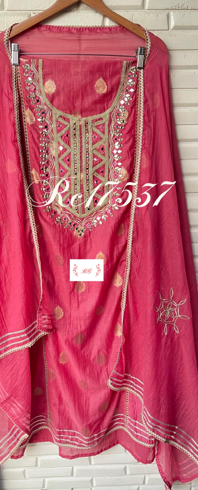 Mul chanderi semi stitched ladies suit Rc17537 (a)