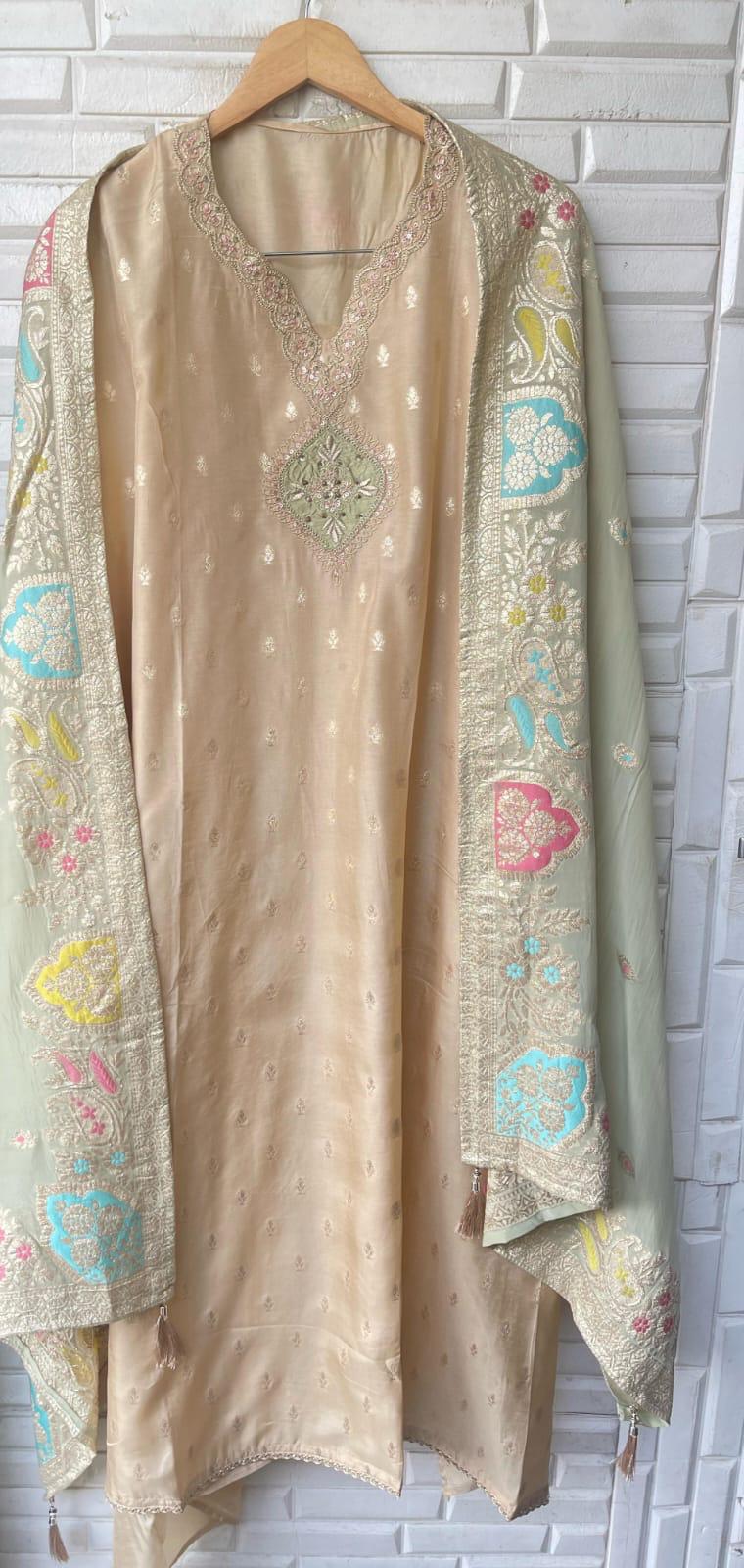 Silk unstitched ladies suit Rc16903