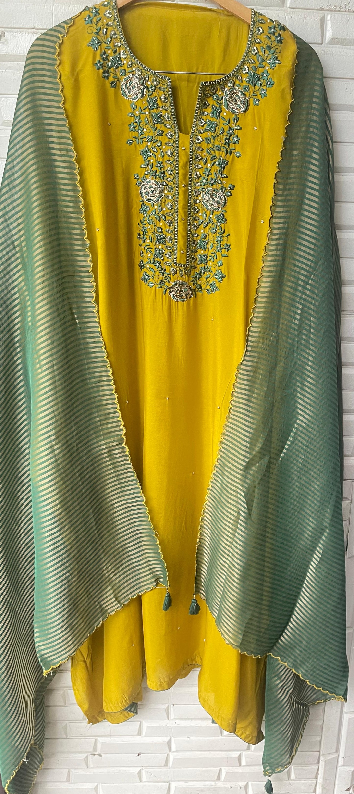 Silk unstitched ladies suit Rc17614
