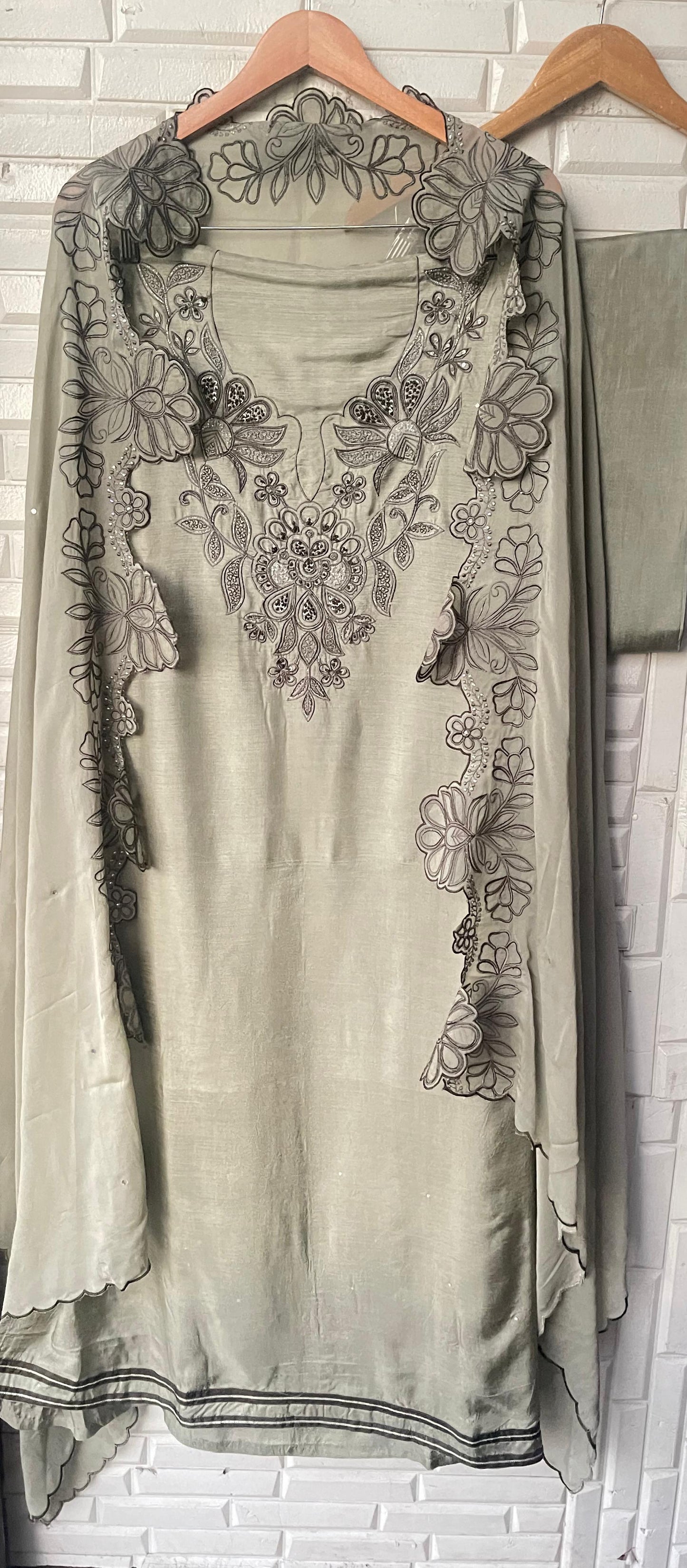 Silk unstitched ladies suit Rc17817