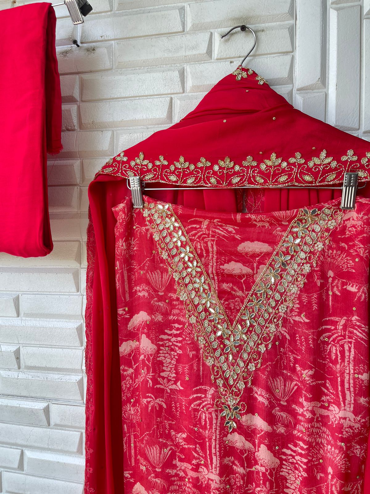 Chinnon silk unstitched ladies suit Rc15450