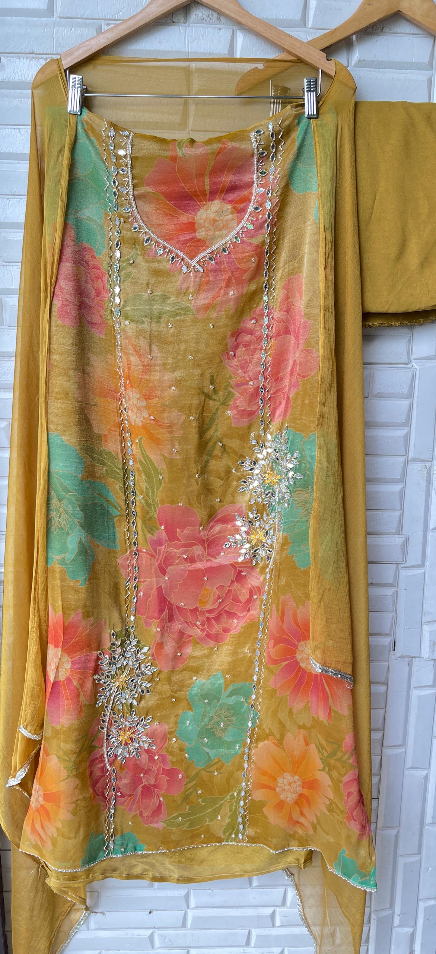 Organza unstitched ladies suit Rc17492