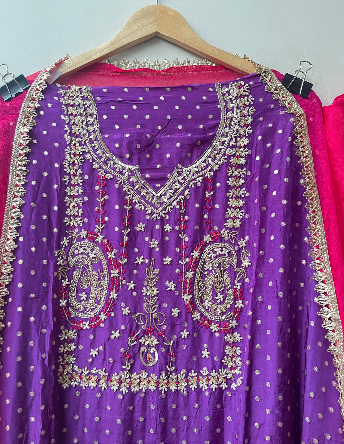 Pure Banarasi Silk Woven Unstitched Suit Set with Cutdana Pearl Work (Karwachauth Special)