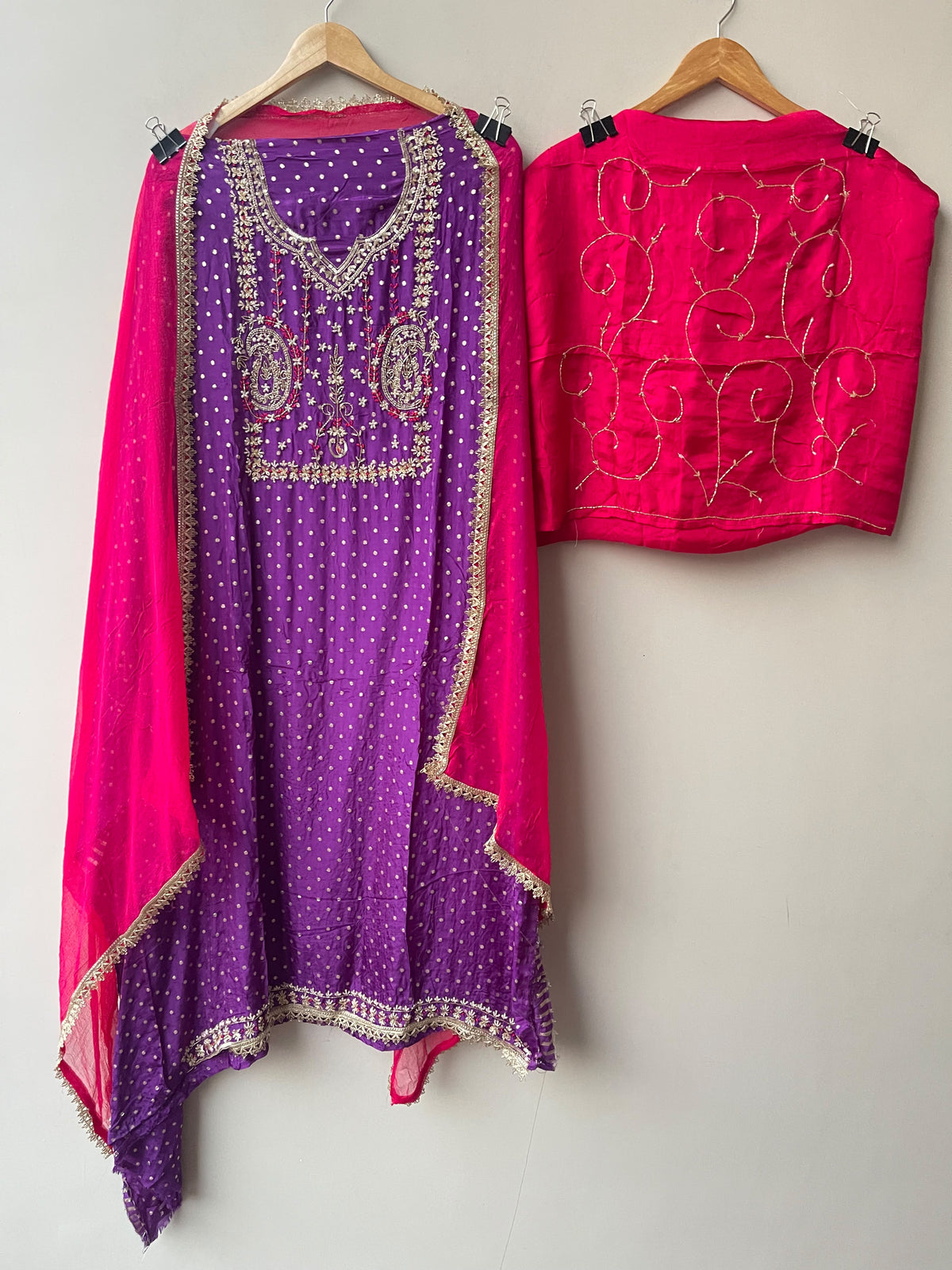 Pure Banarasi Silk Woven Unstitched Suit Set with Cutdana Pearl Work (Karwachauth Special)