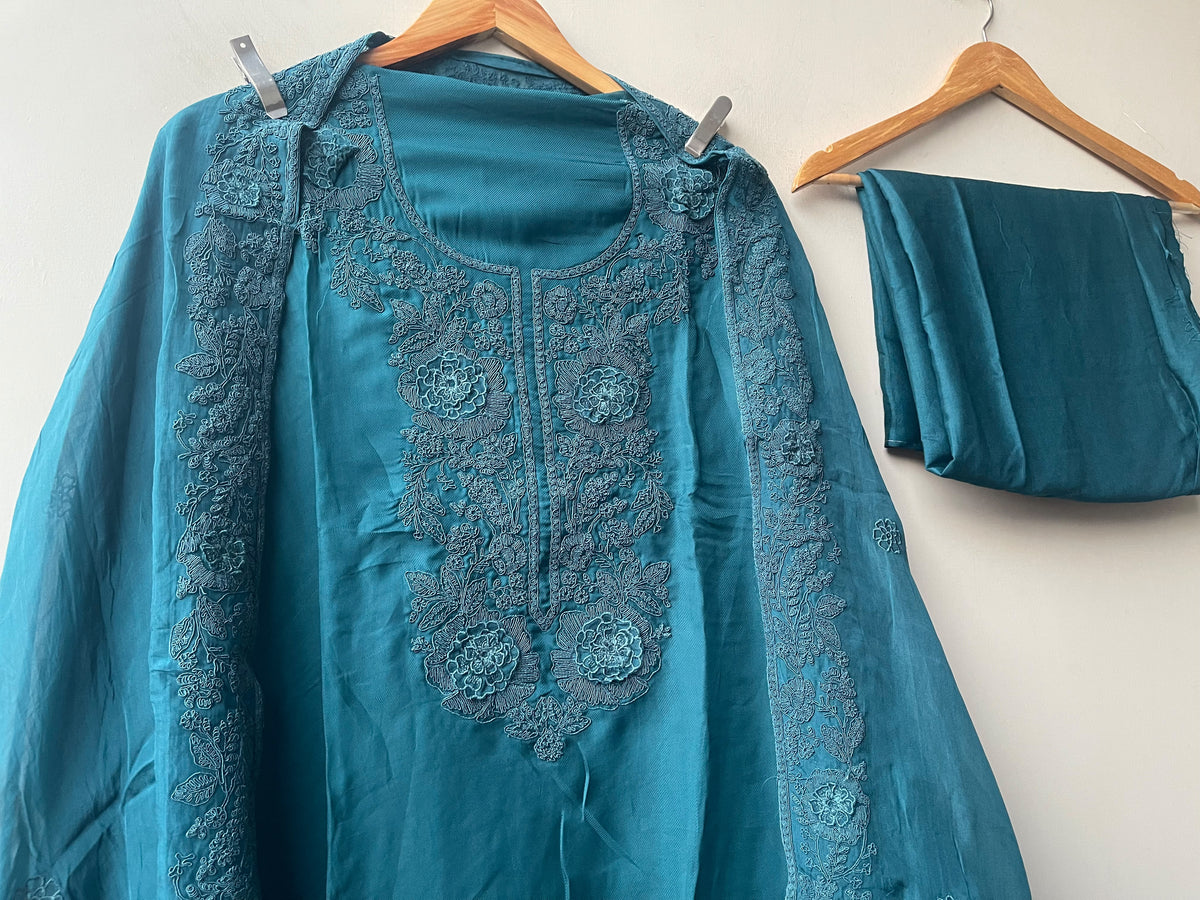 Organza Tuile Unstitched Suit Set with Resham Dori 3D Flowers Embroidery