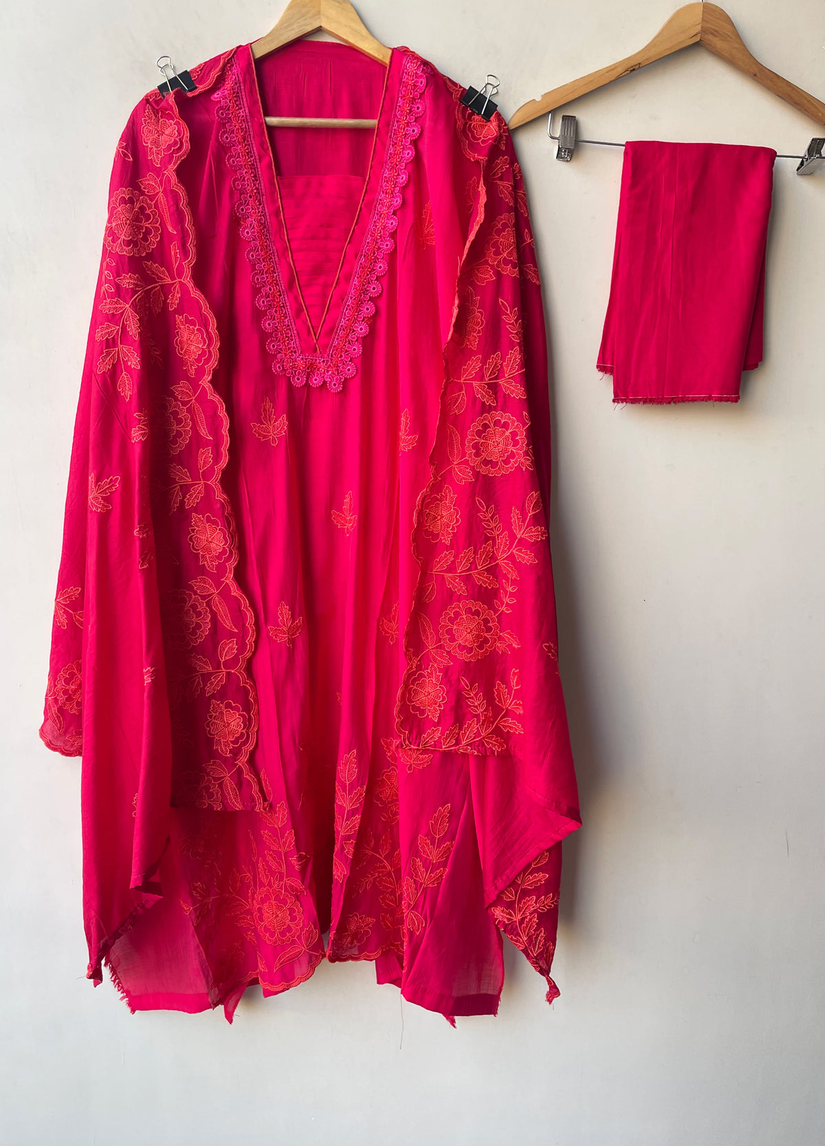 Mul Chanderi Unstitched Suit with Resham Embroidery, Crotia Neck & Resham Ghera Scalping