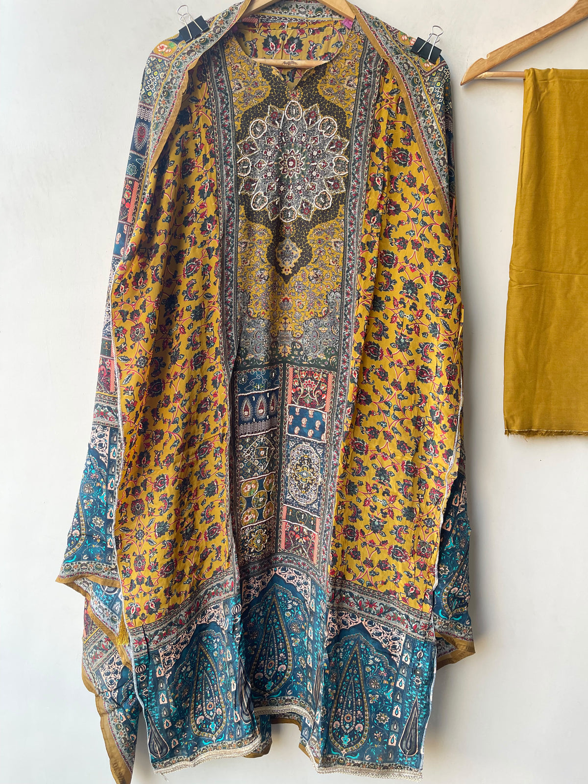 Satin Crepe Printed Unstitched Suit with Dabka Pearl Kutdanna Embroidery & Ghera Lace