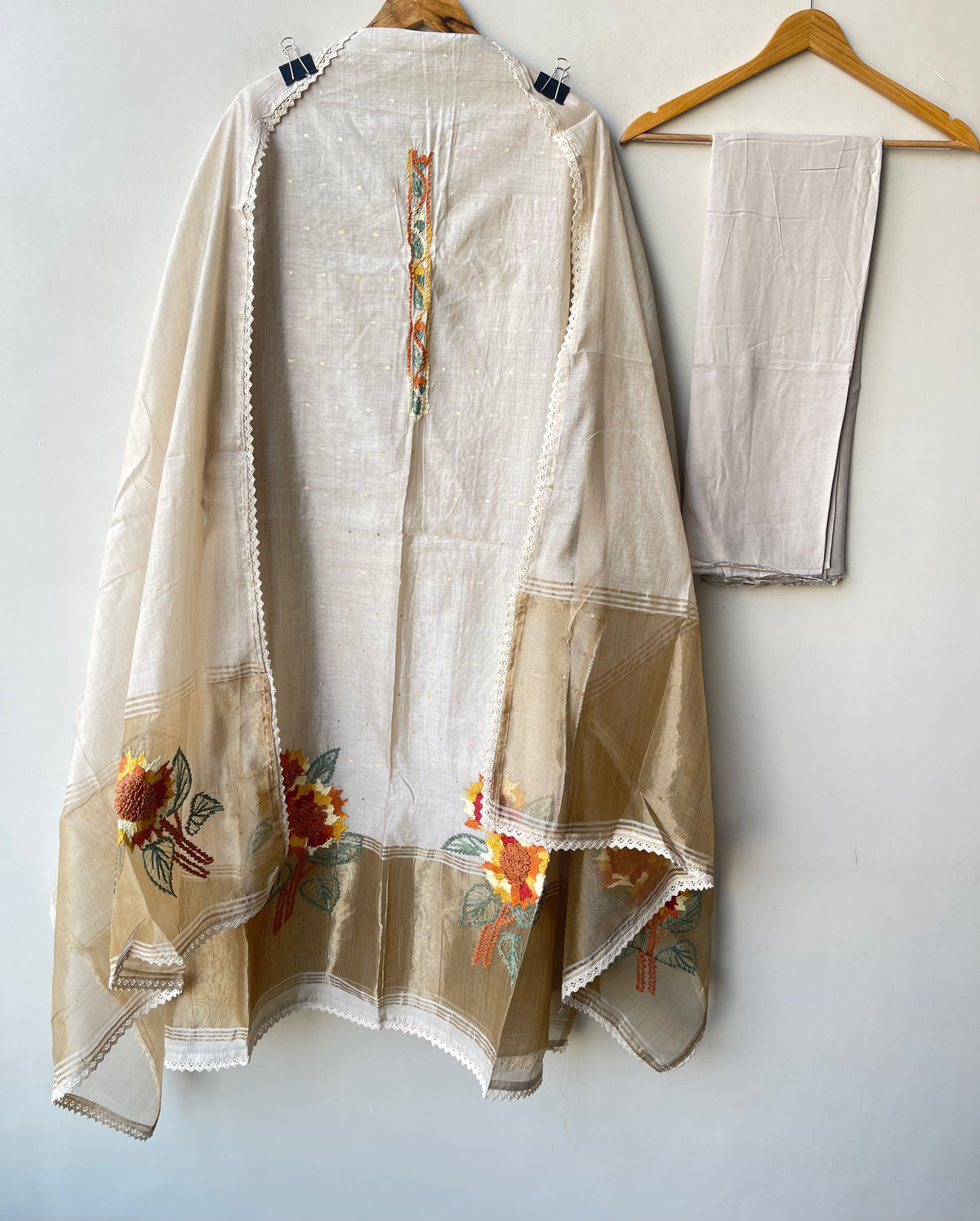 Banarasi Mul Chanderi Resham & Crotia Lace Embroidered Unstitched Suit Set with Dupatta