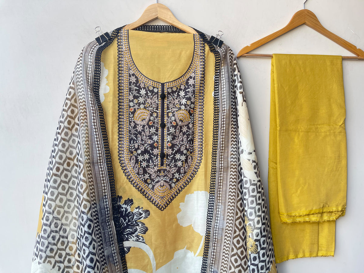Organza Printed Pearl & Swarovski Embroidered Unstitched Suit Set with Dupatta