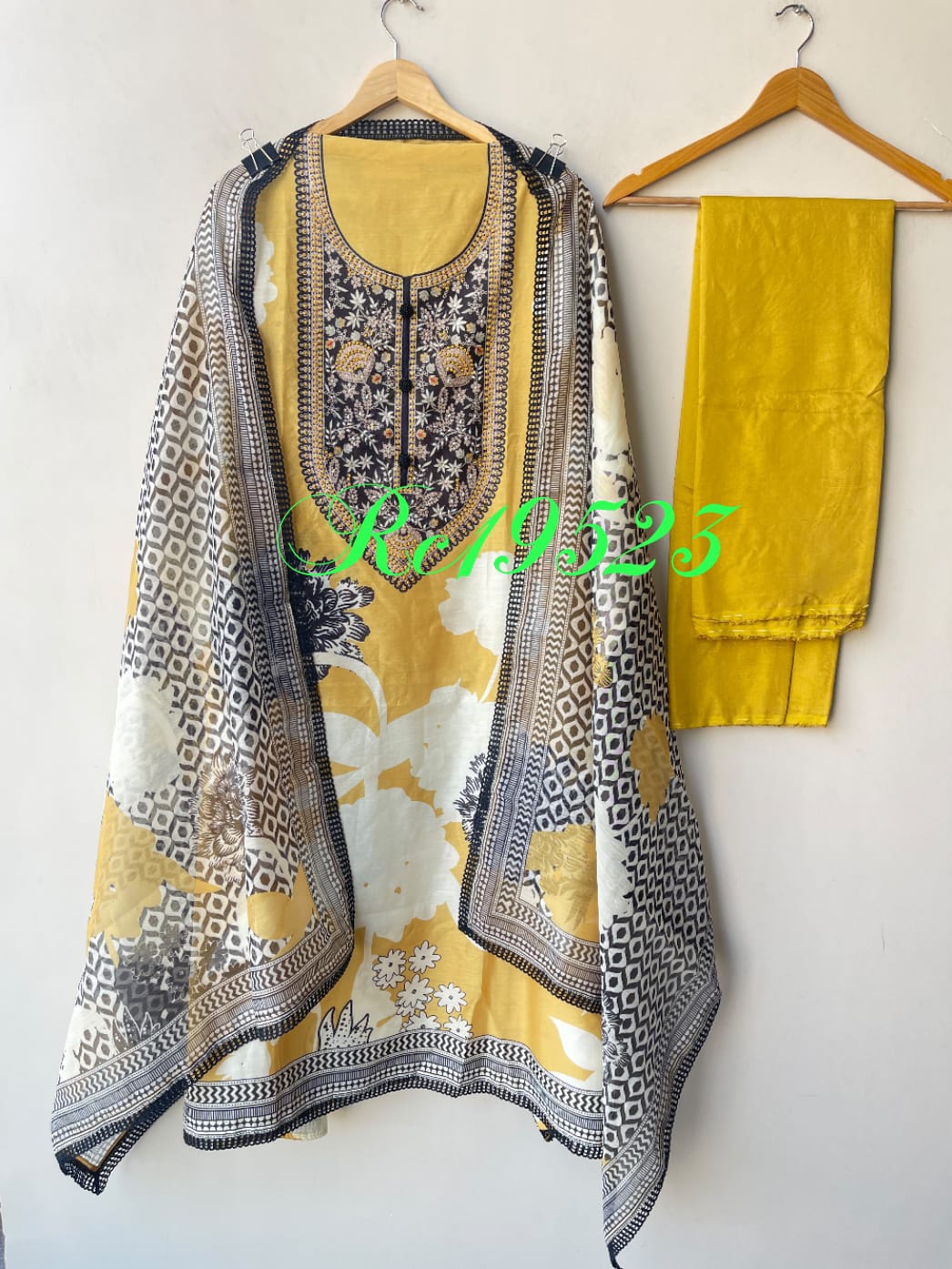 Organza Printed Pearl & Swarovski Embroidered Unstitched Suit Set with Dupatta
