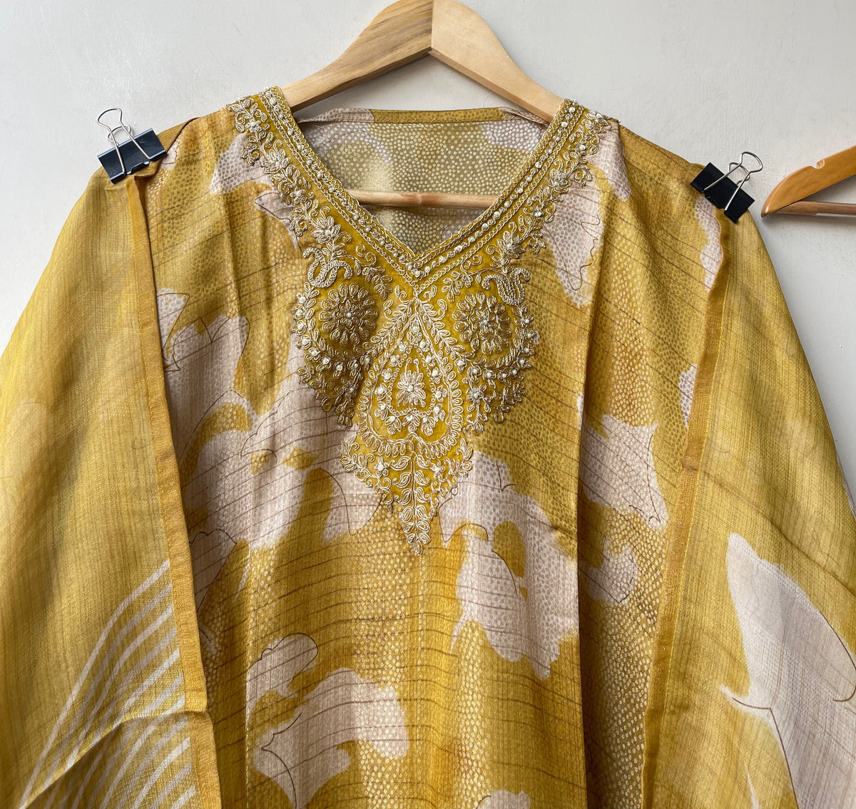 Pure Organza Silk Zari Embroidered Unstitched Suit Set with Tuile Dupatta