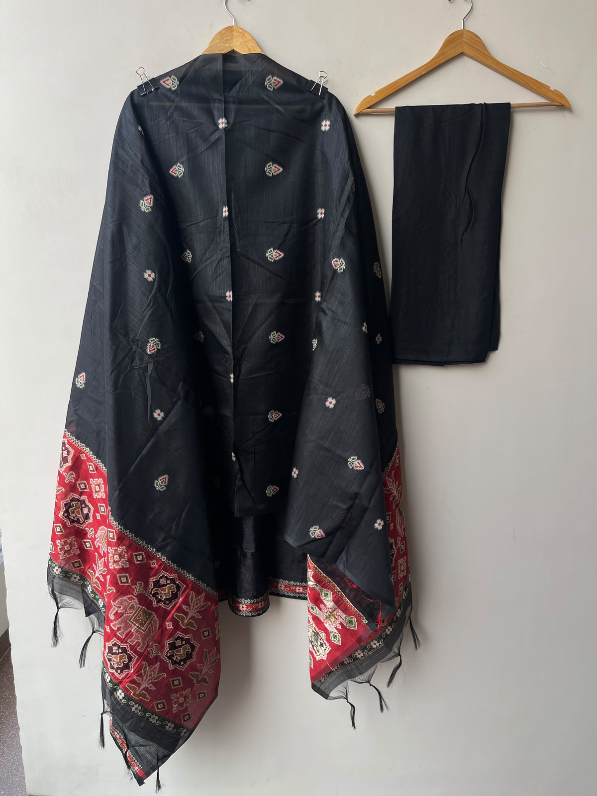 Royal Shimmer Silk Woven Patola Resham Kutdanna Unstitched Suit Set
