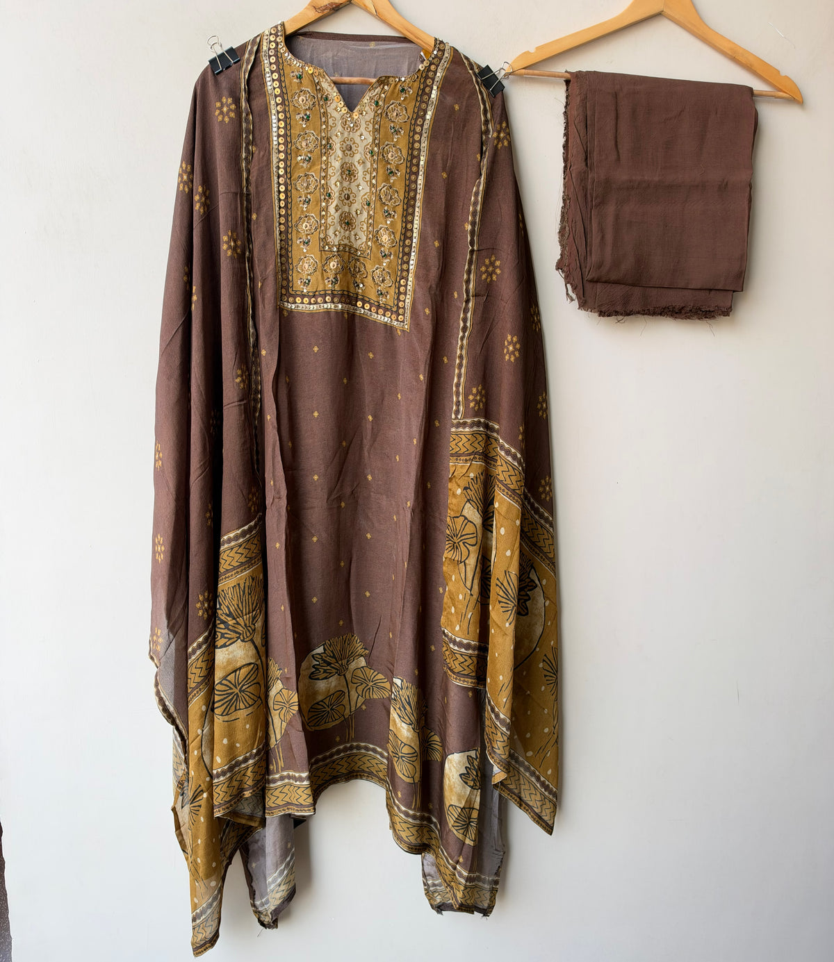 Pure Crepe Hand Embroidered Unstitched Suit Set with Pure Chinon Dupatta