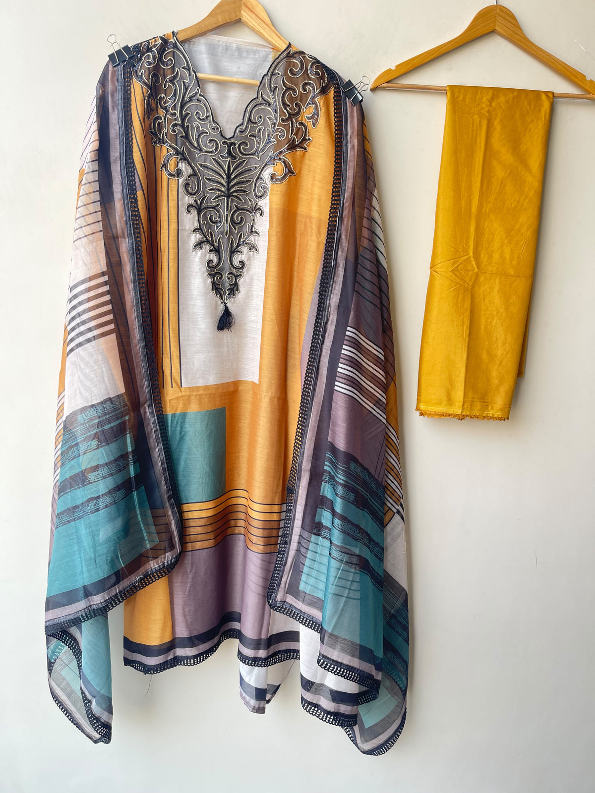 Mul Chanderi Printed Suit with Zari Neck Patchwork